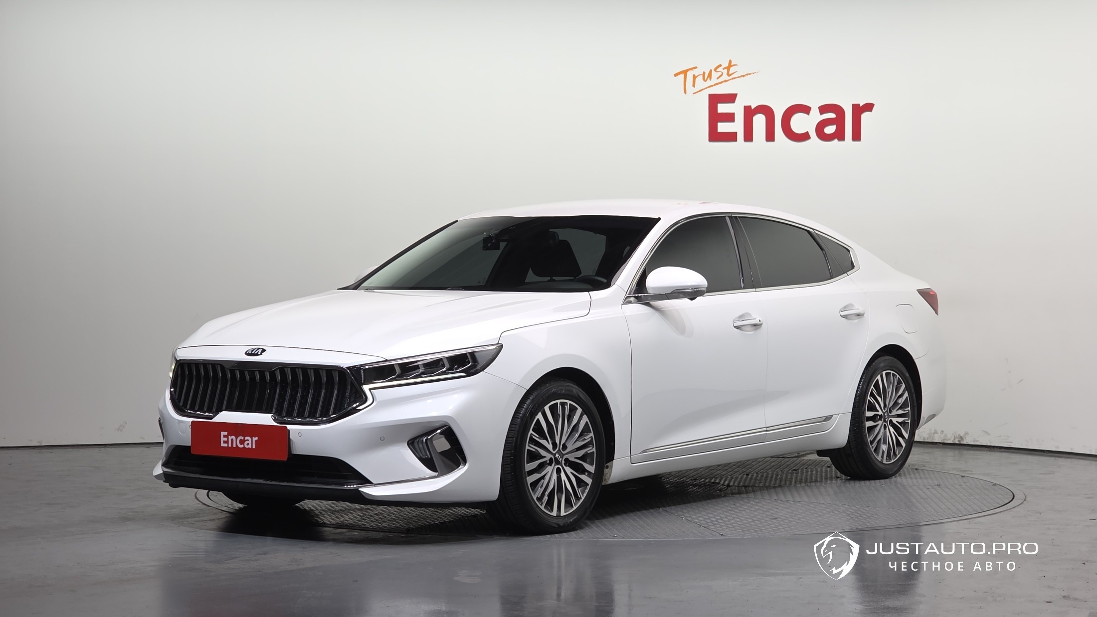 Автомобиль Kia K7