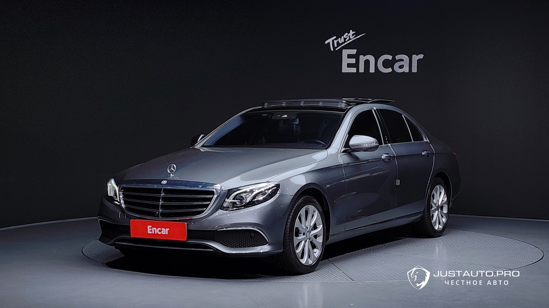 Автомобиль Mercedes-Benz E-Class