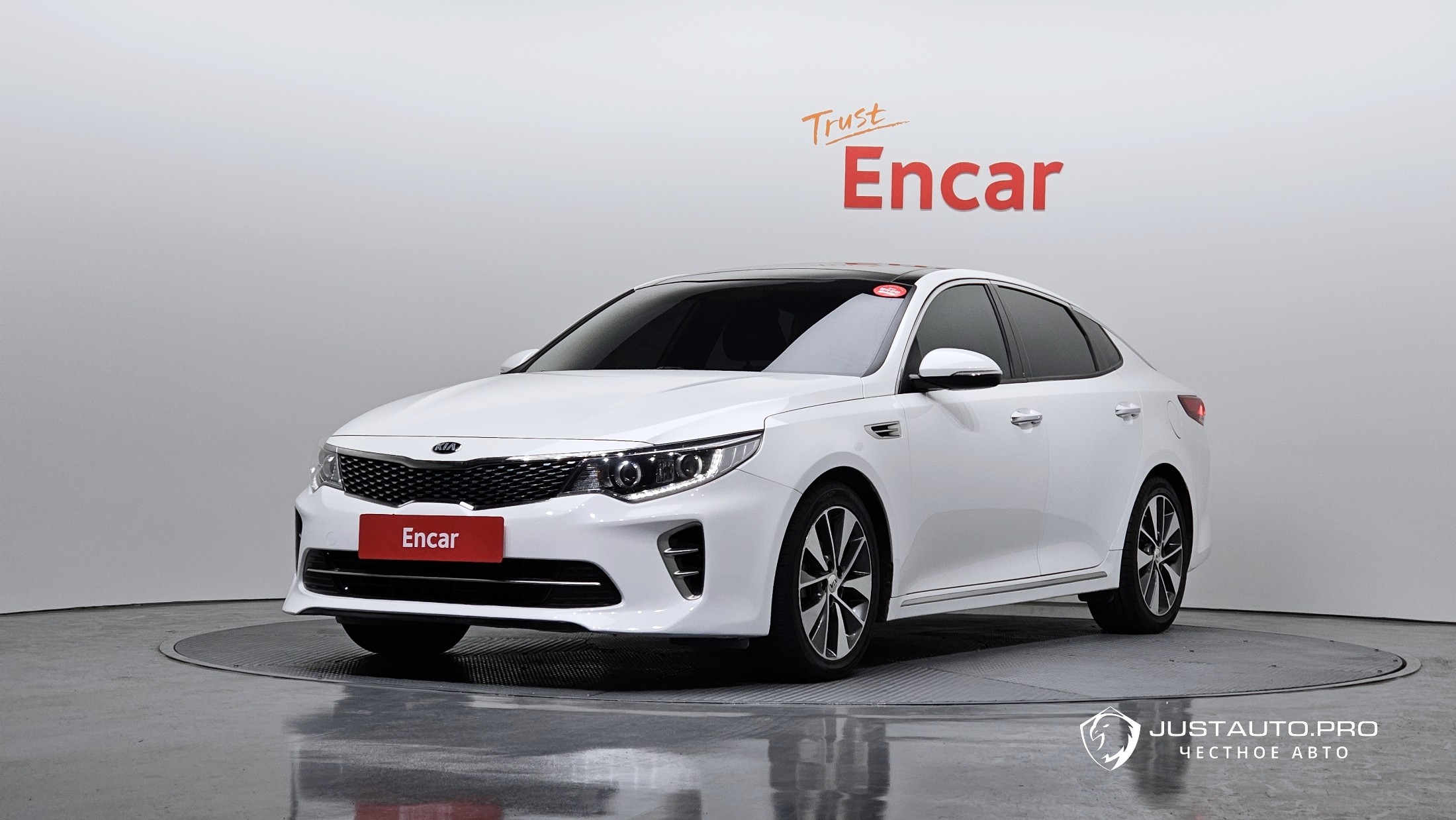 Автомобиль Kia K5