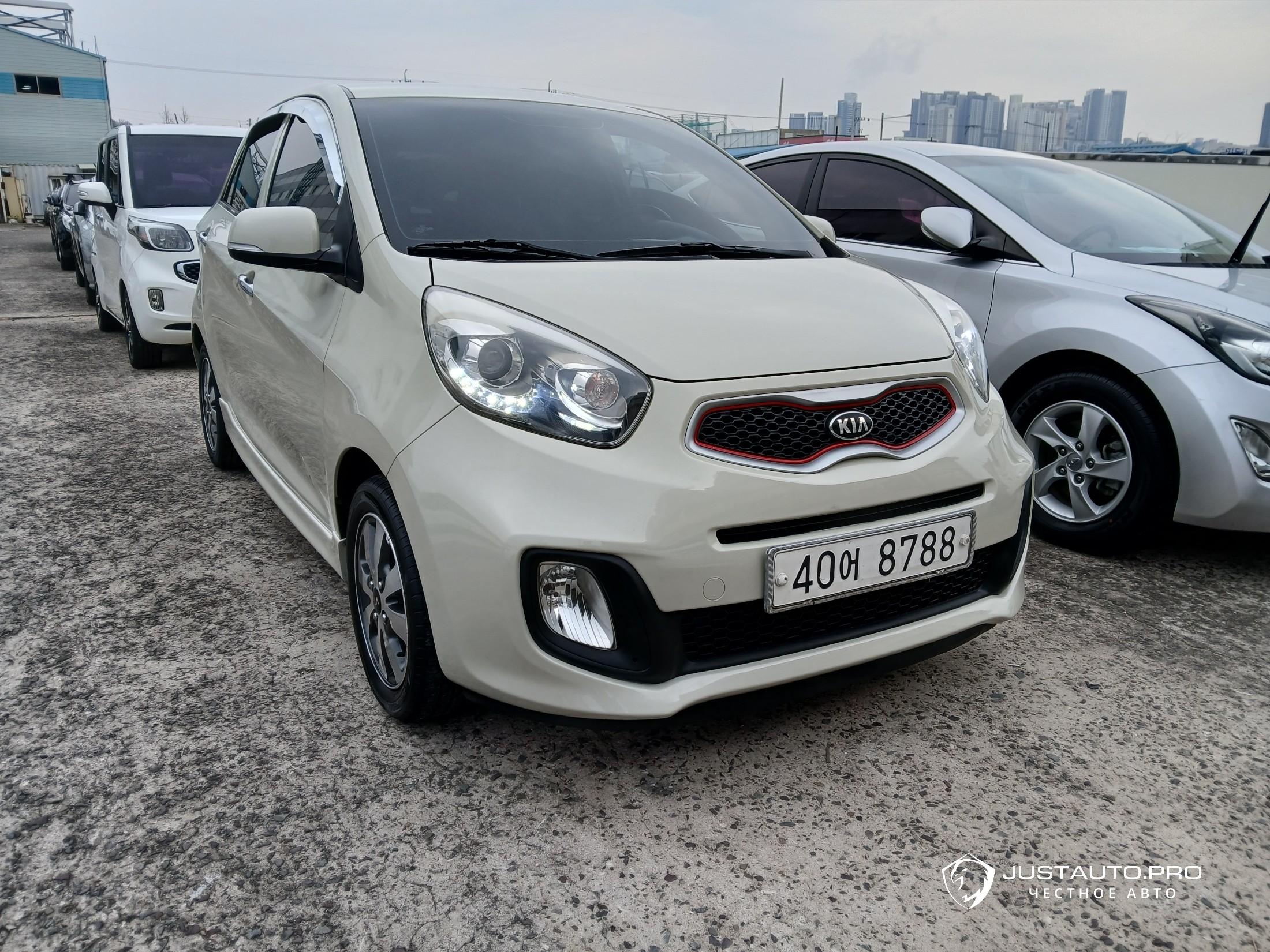 Автомобиль Kia morning