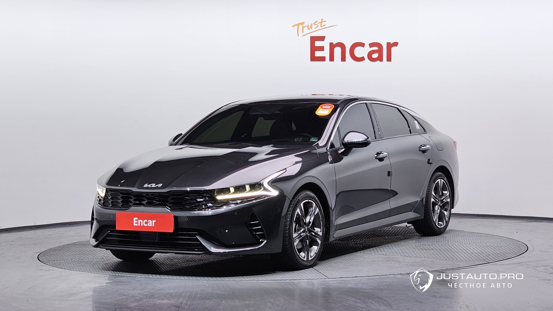 Автомобиль Kia K5