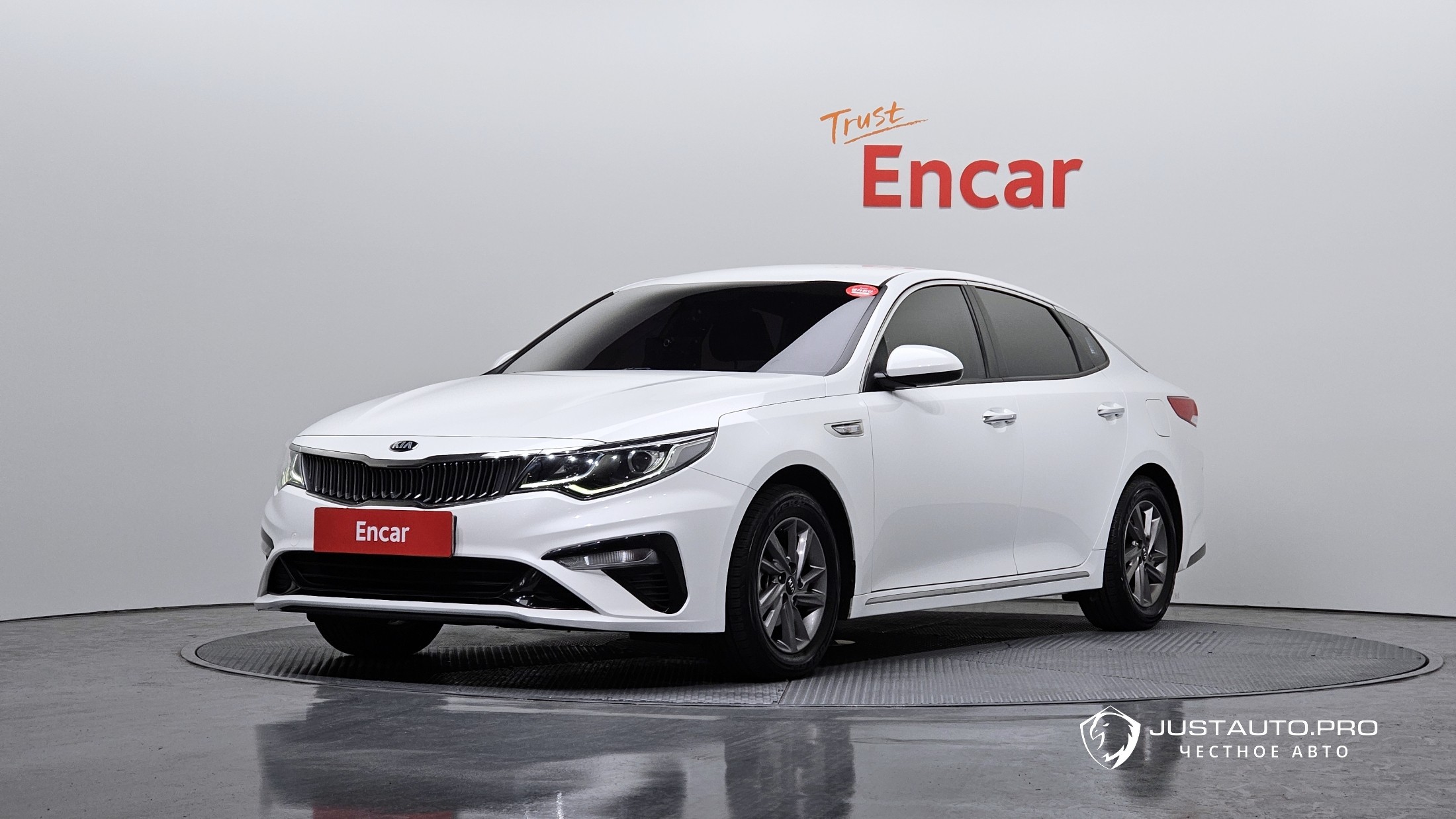 Автомобиль Kia K5