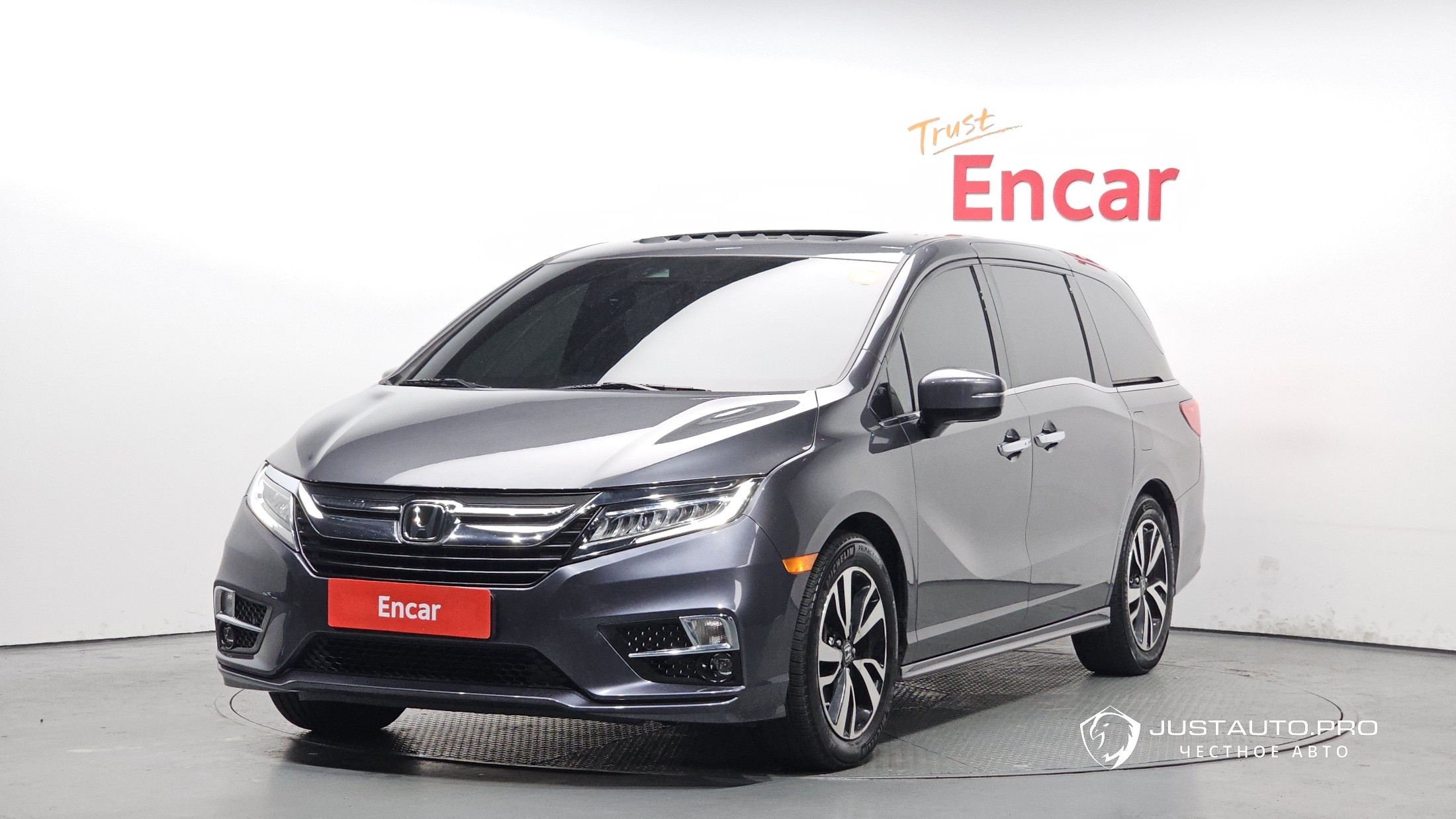 Автомобиль Honda Odyssey