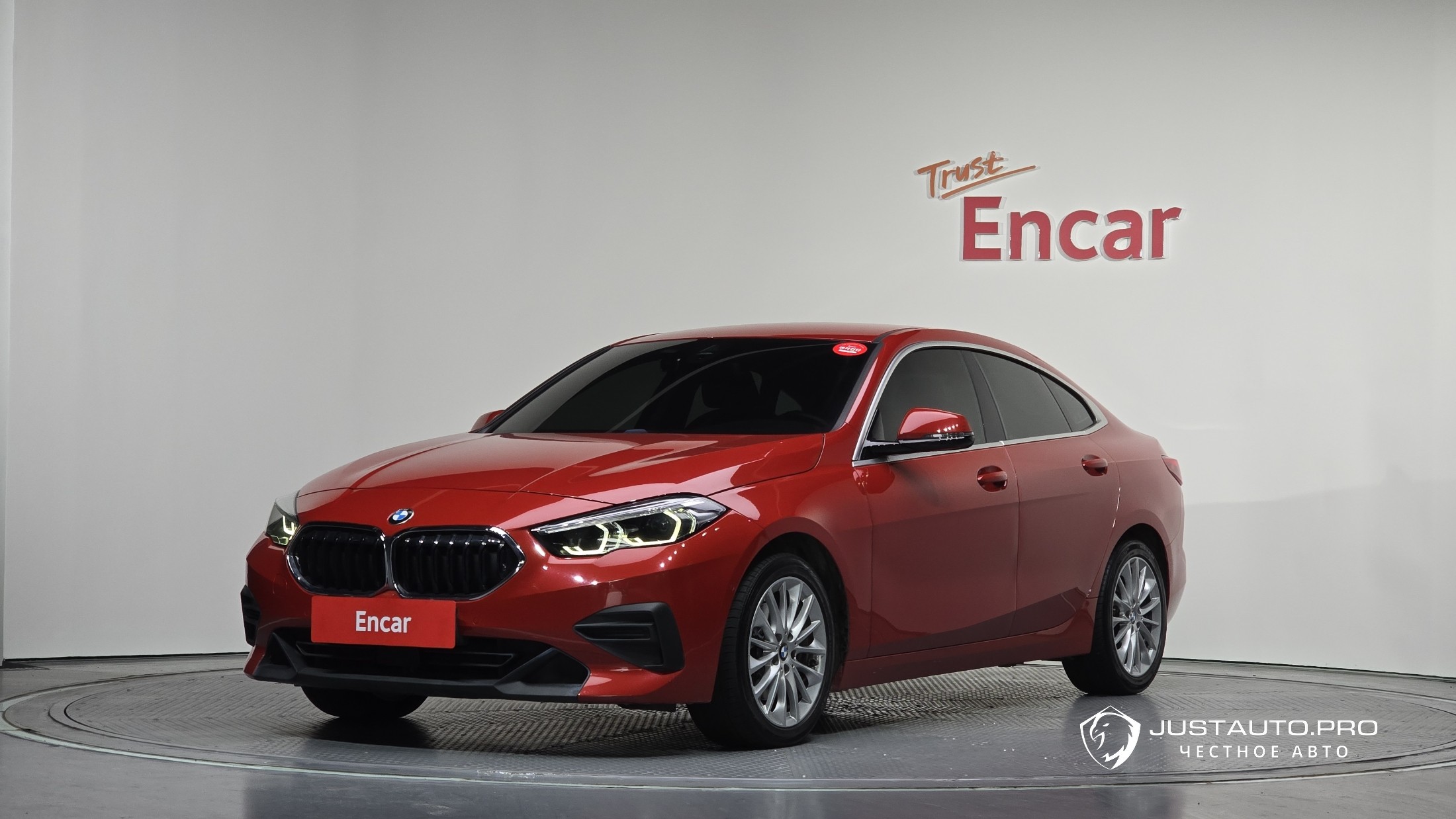 Автомобиль BMW 2-Series