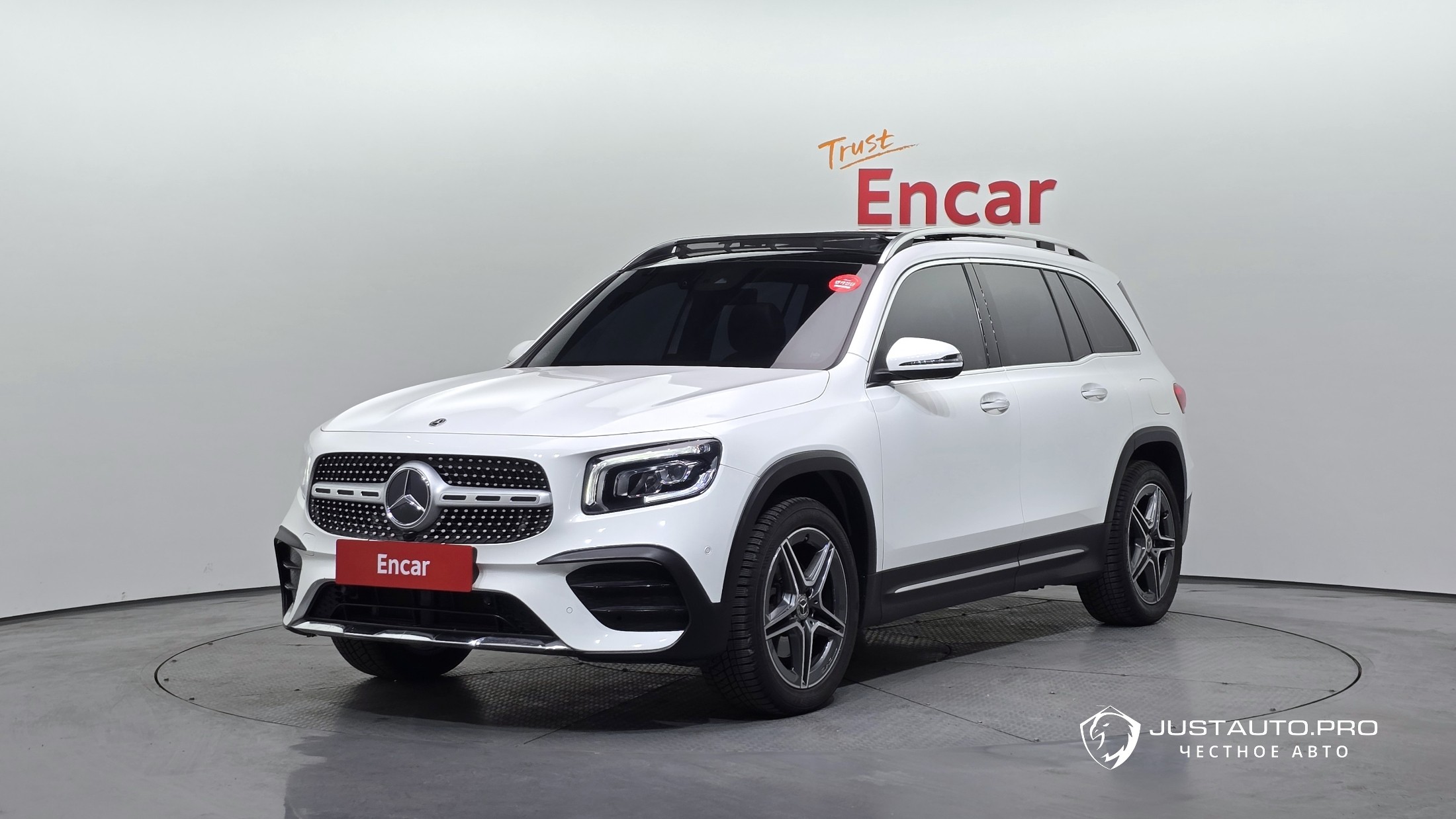 Автомобиль Mercedes-Benz GLB-Class