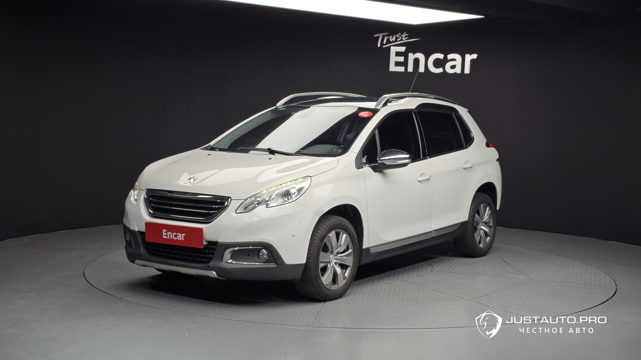 Автомобиль Peugeot 2008