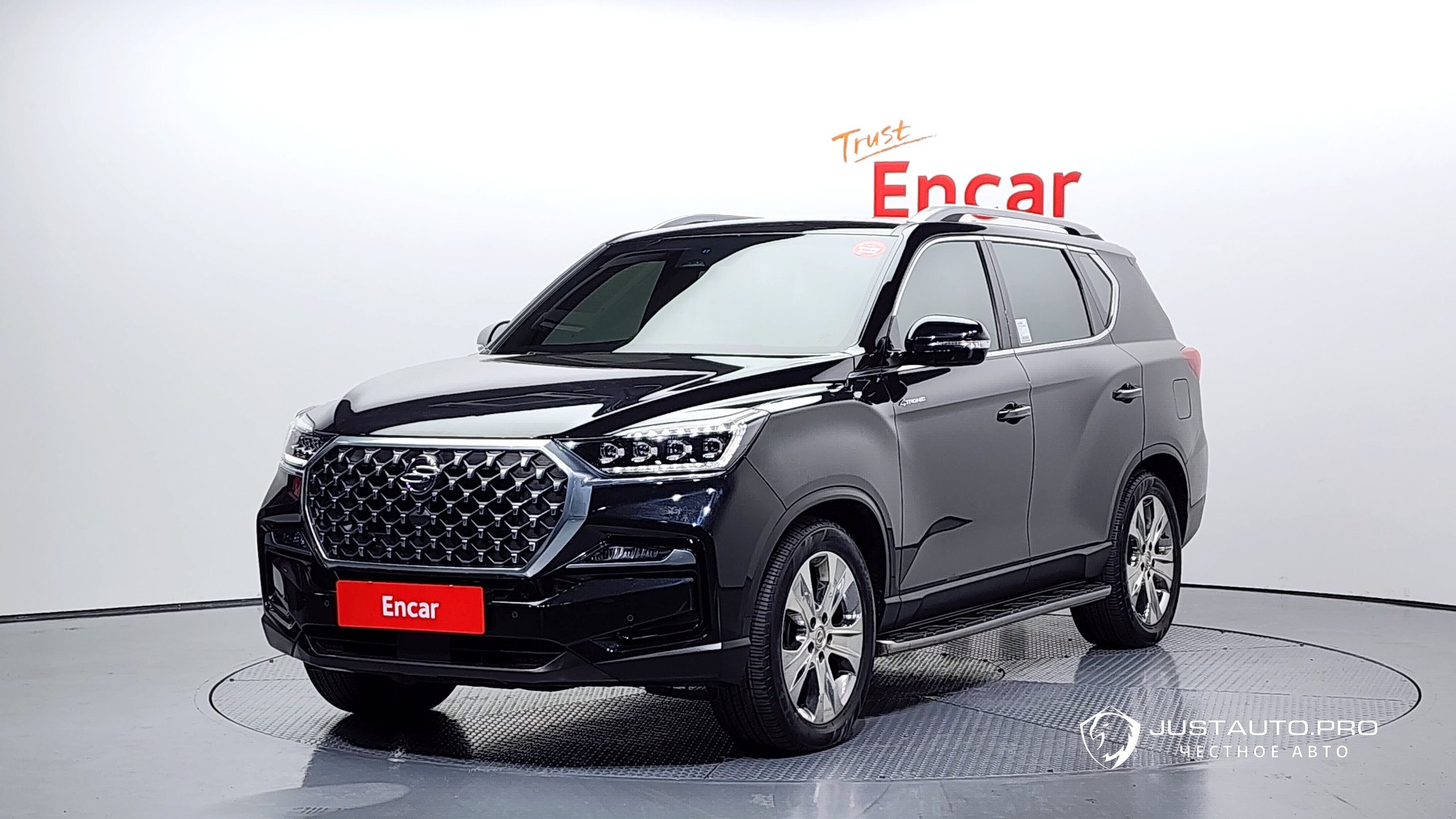 Автомобиль KG_Mobility_Ssangyong Rexton