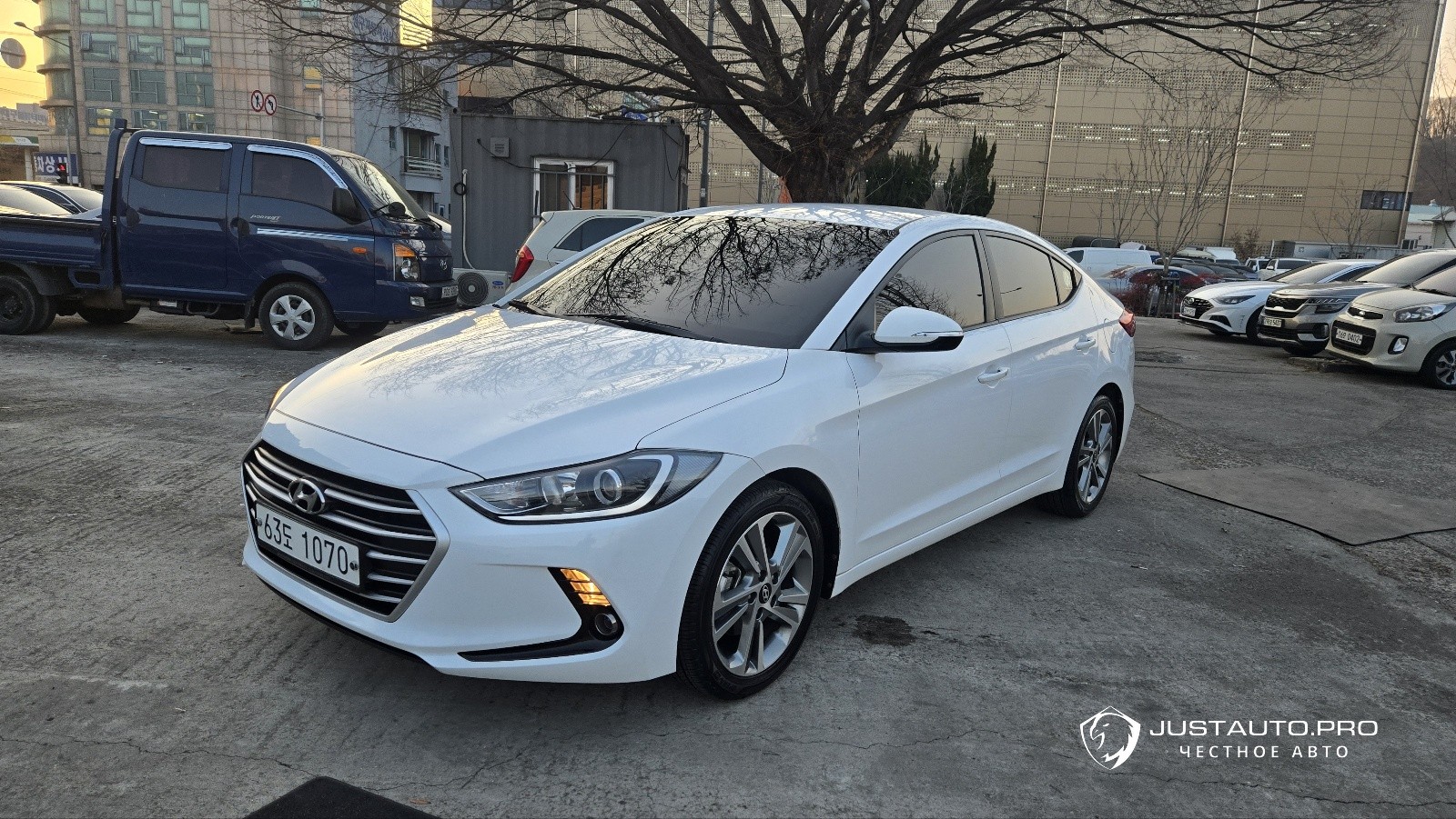 Автомобиль Hyundai AVANTE