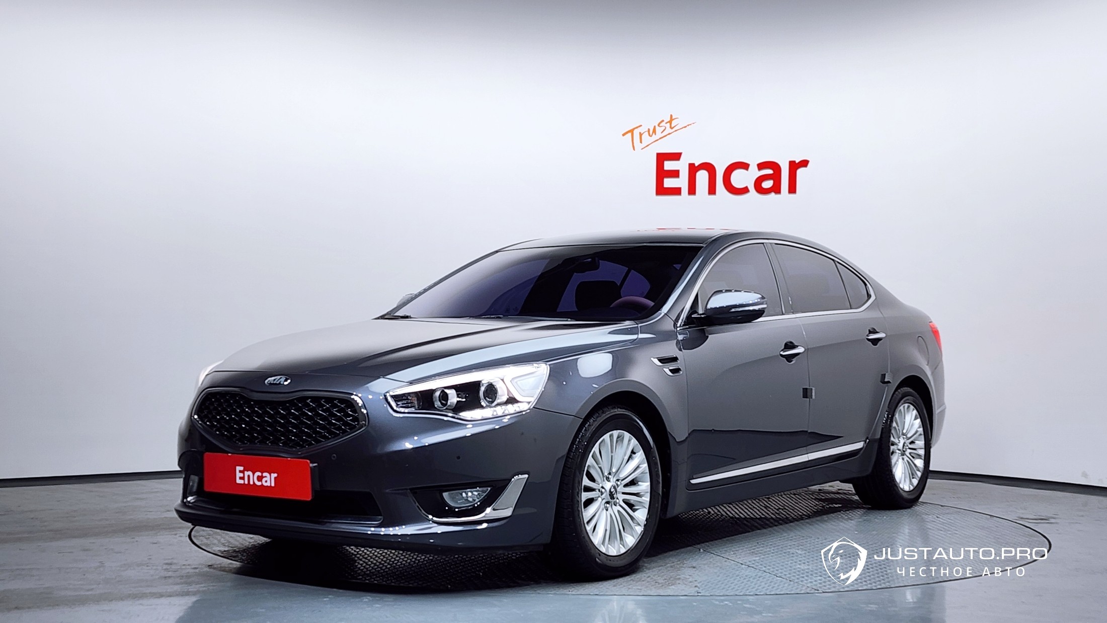 Автомобиль Kia K7