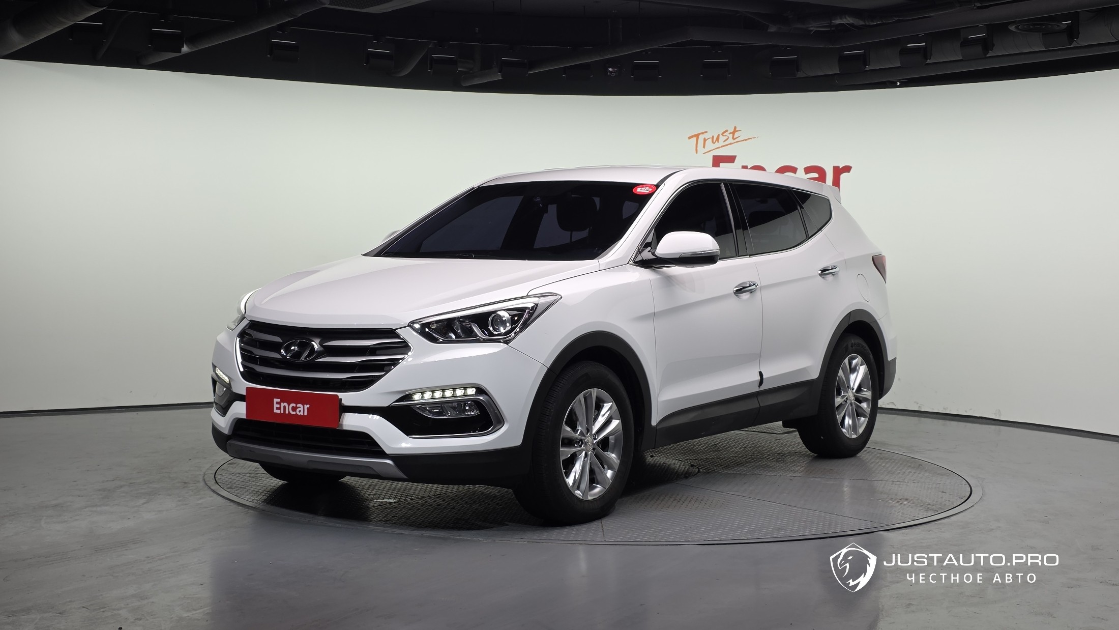 Автомобиль Hyundai Santafe