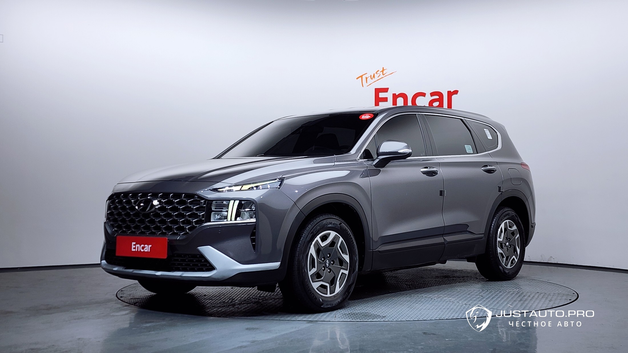 Автомобиль Hyundai Santafe