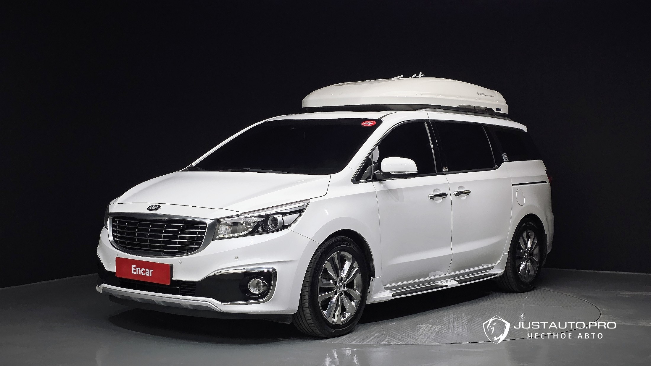 Автомобиль Kia Canival
