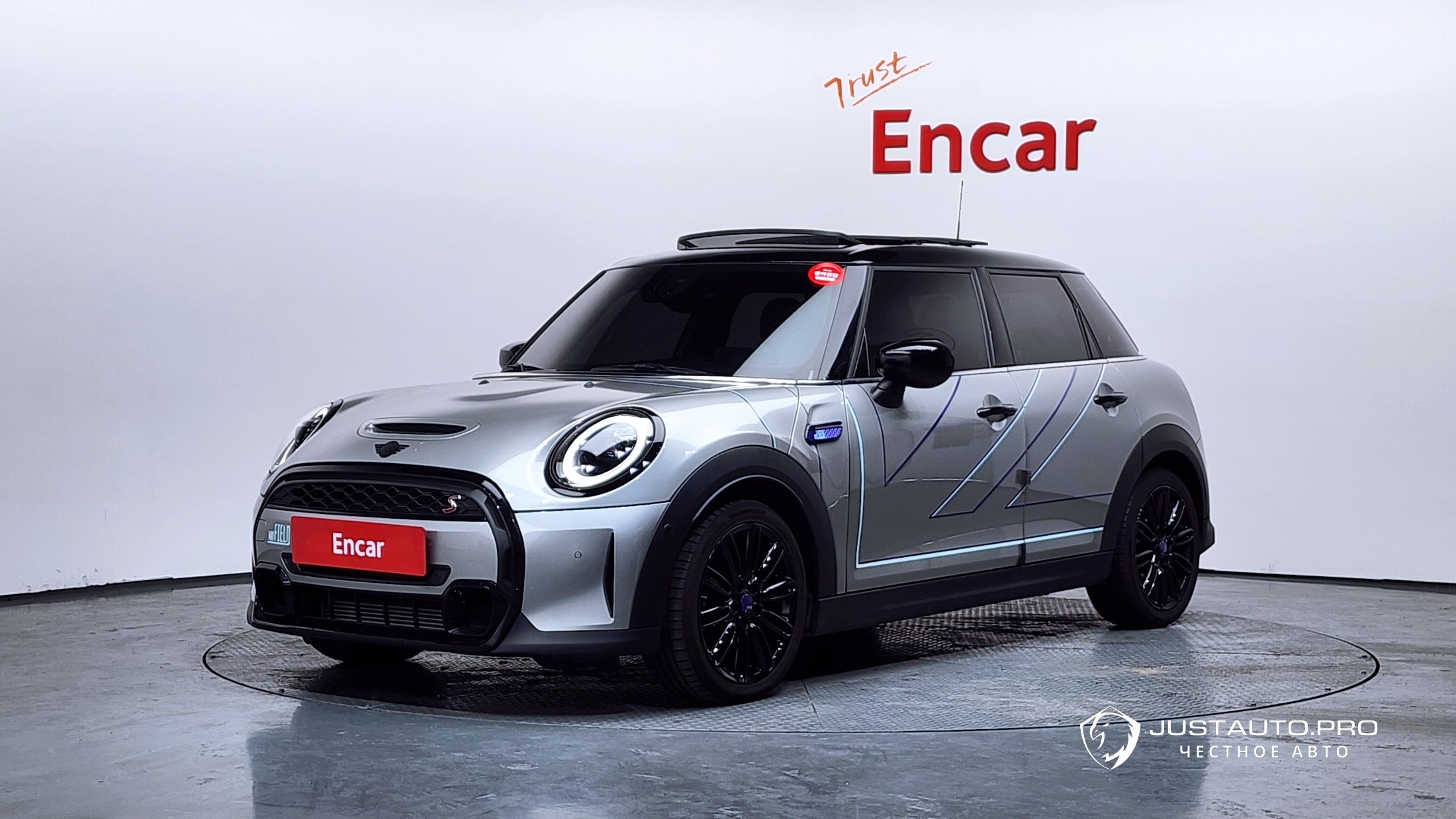 Автомобиль Mini Cooper