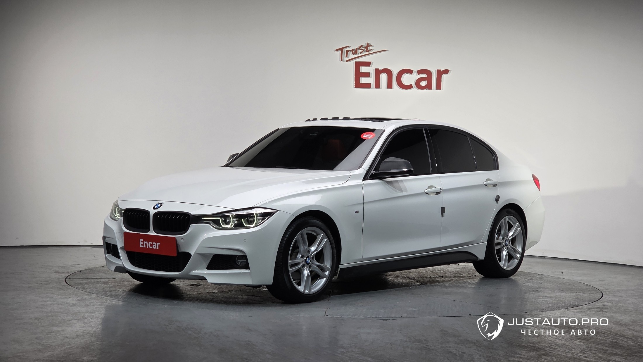 Автомобиль BMW 3-Series