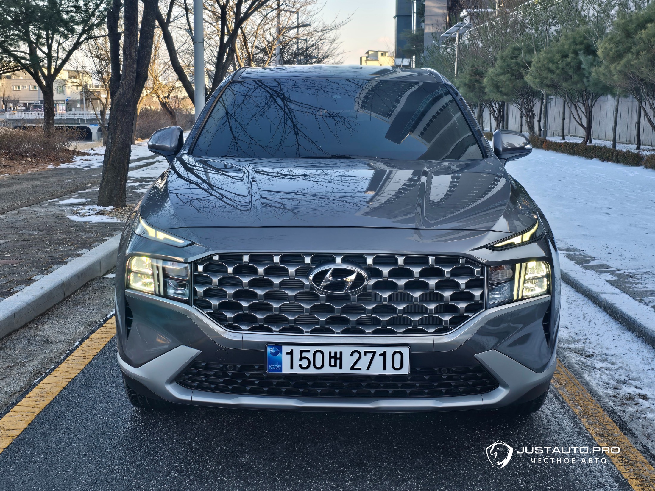 Автомобиль Hyundai Santafe