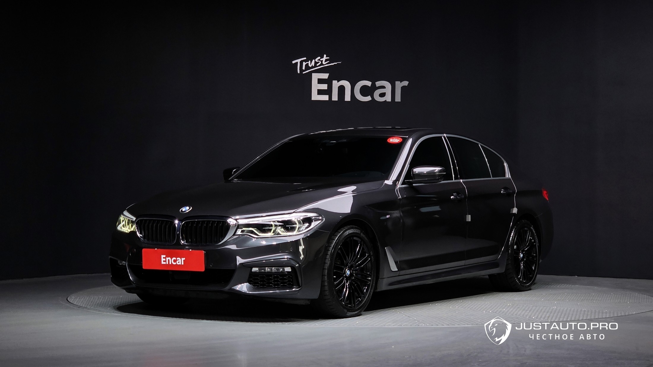 Автомобиль BMW 5-Series