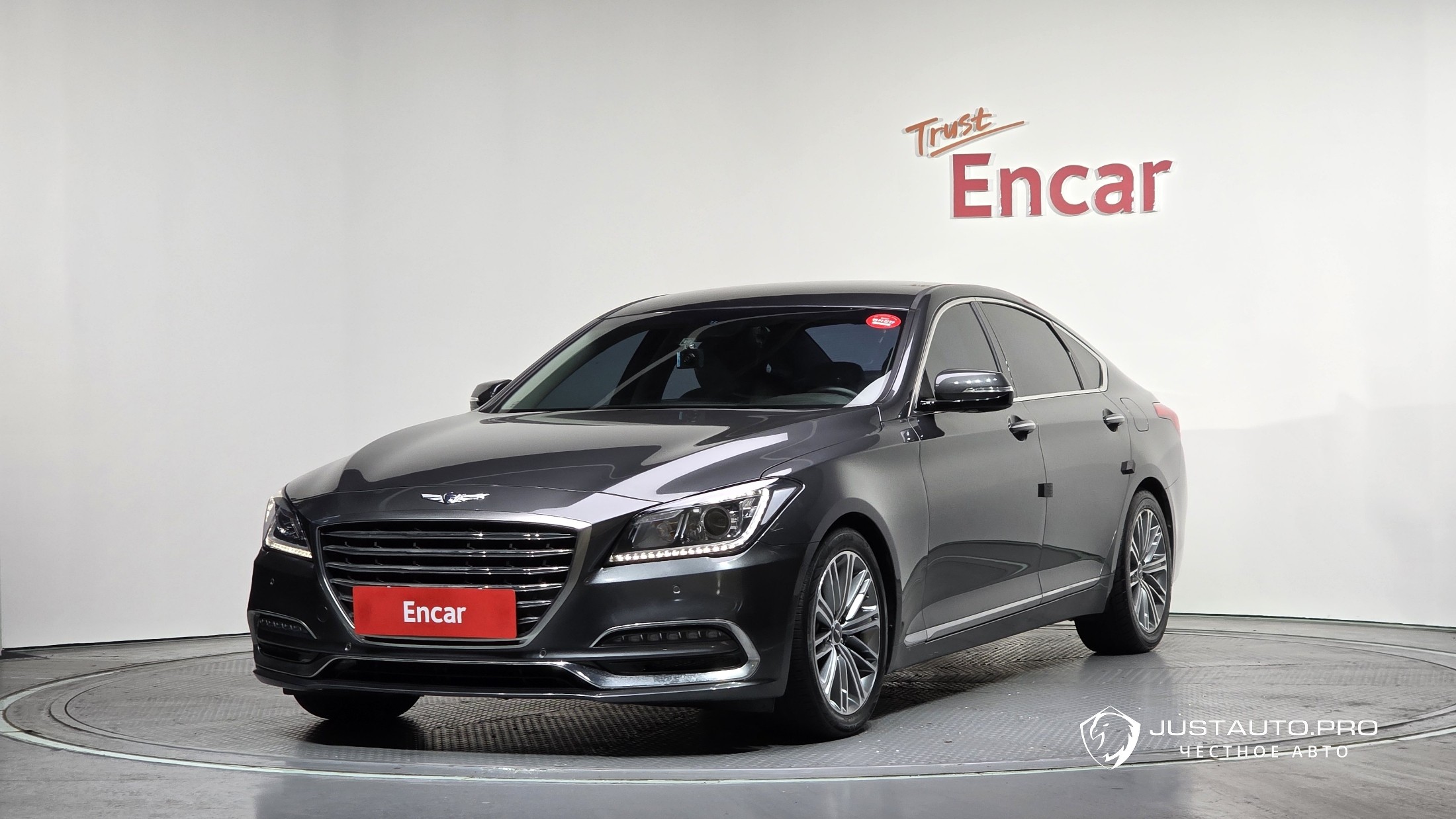 Автомобиль Genesis G80