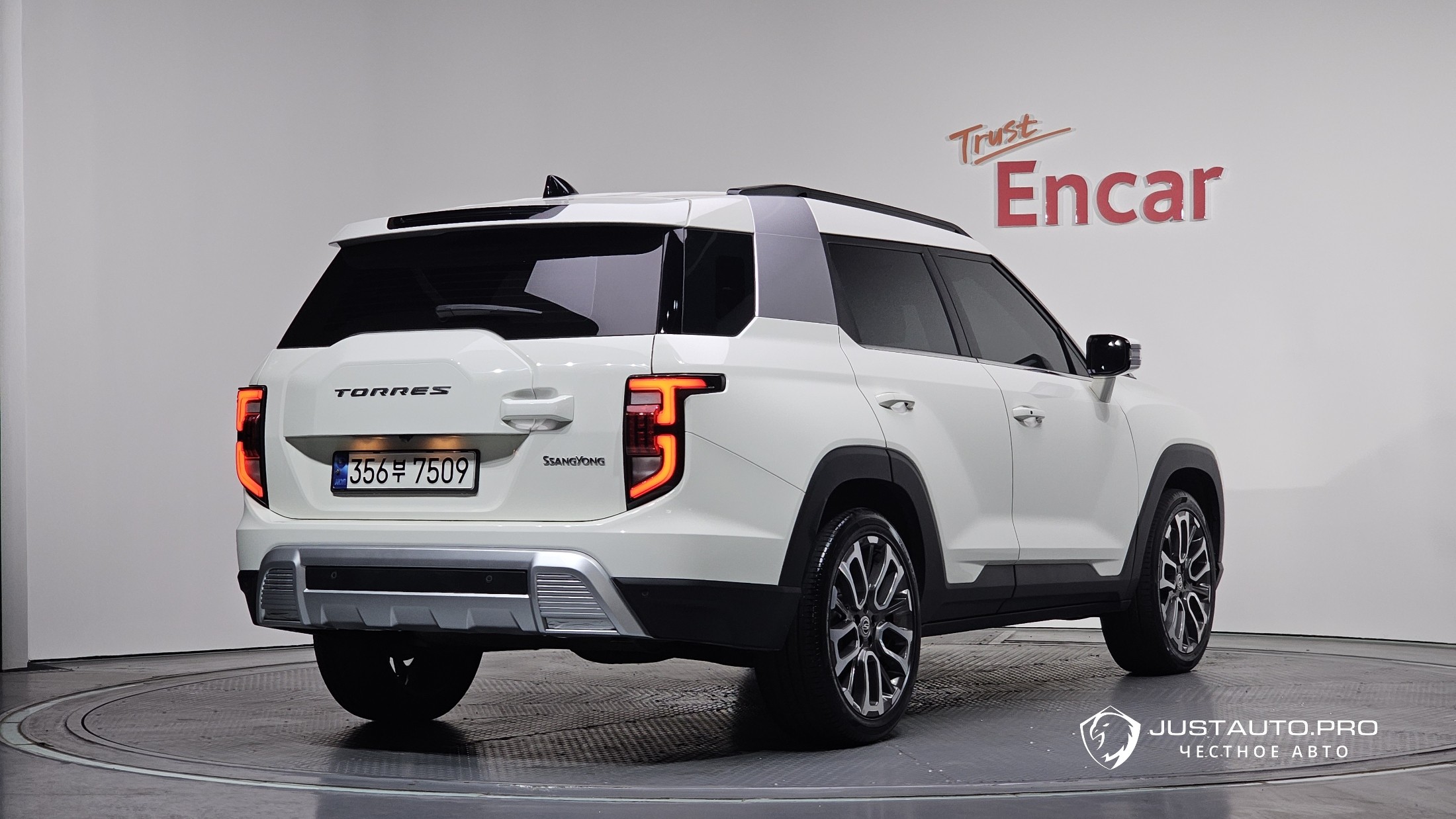 Автомобиль KG_Mobility_Ssangyong Torres