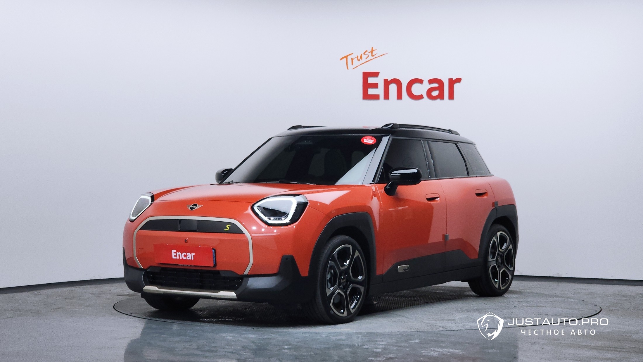 Автомобиль Mini Aceman