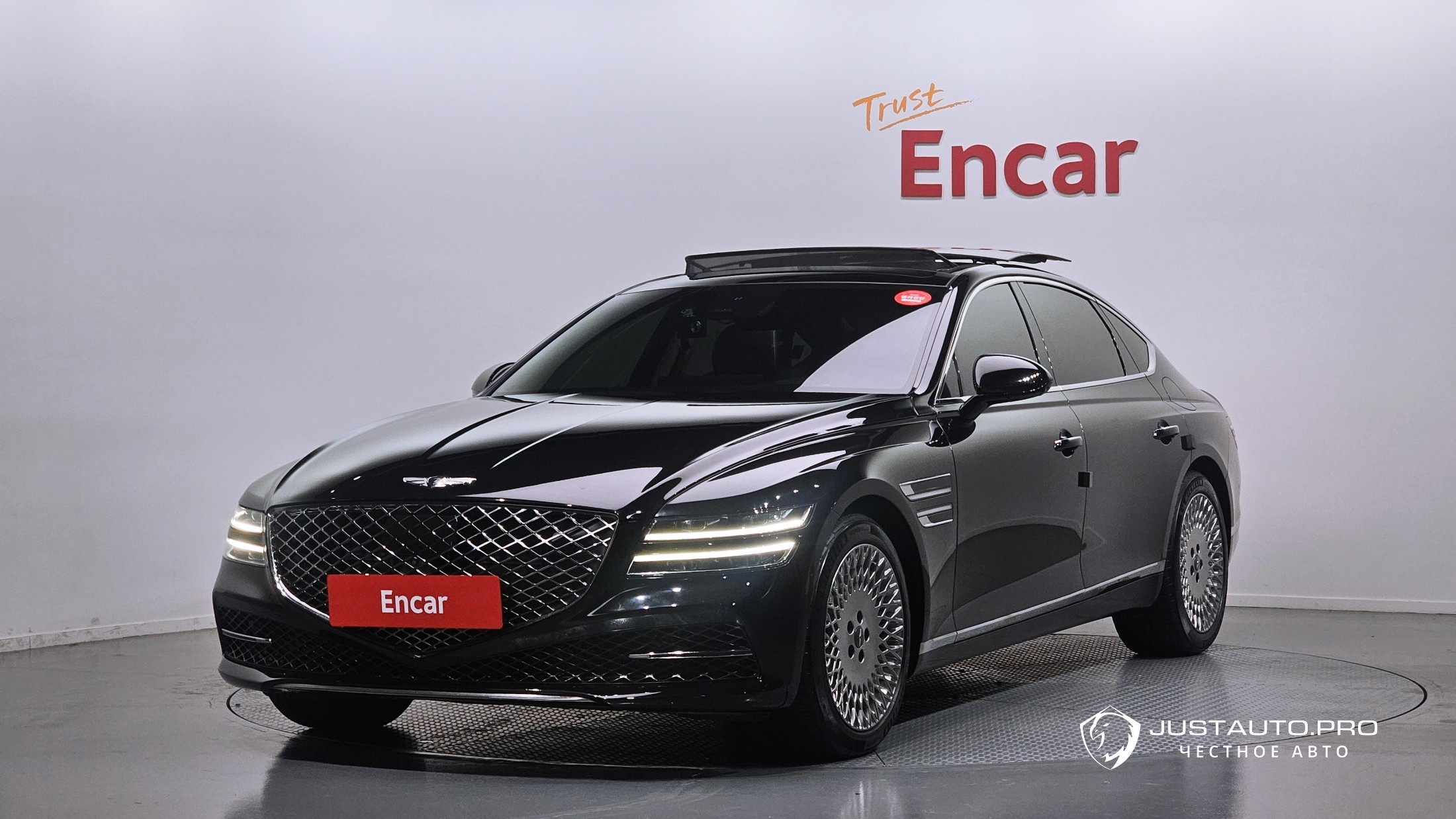 Автомобиль Genesis G80