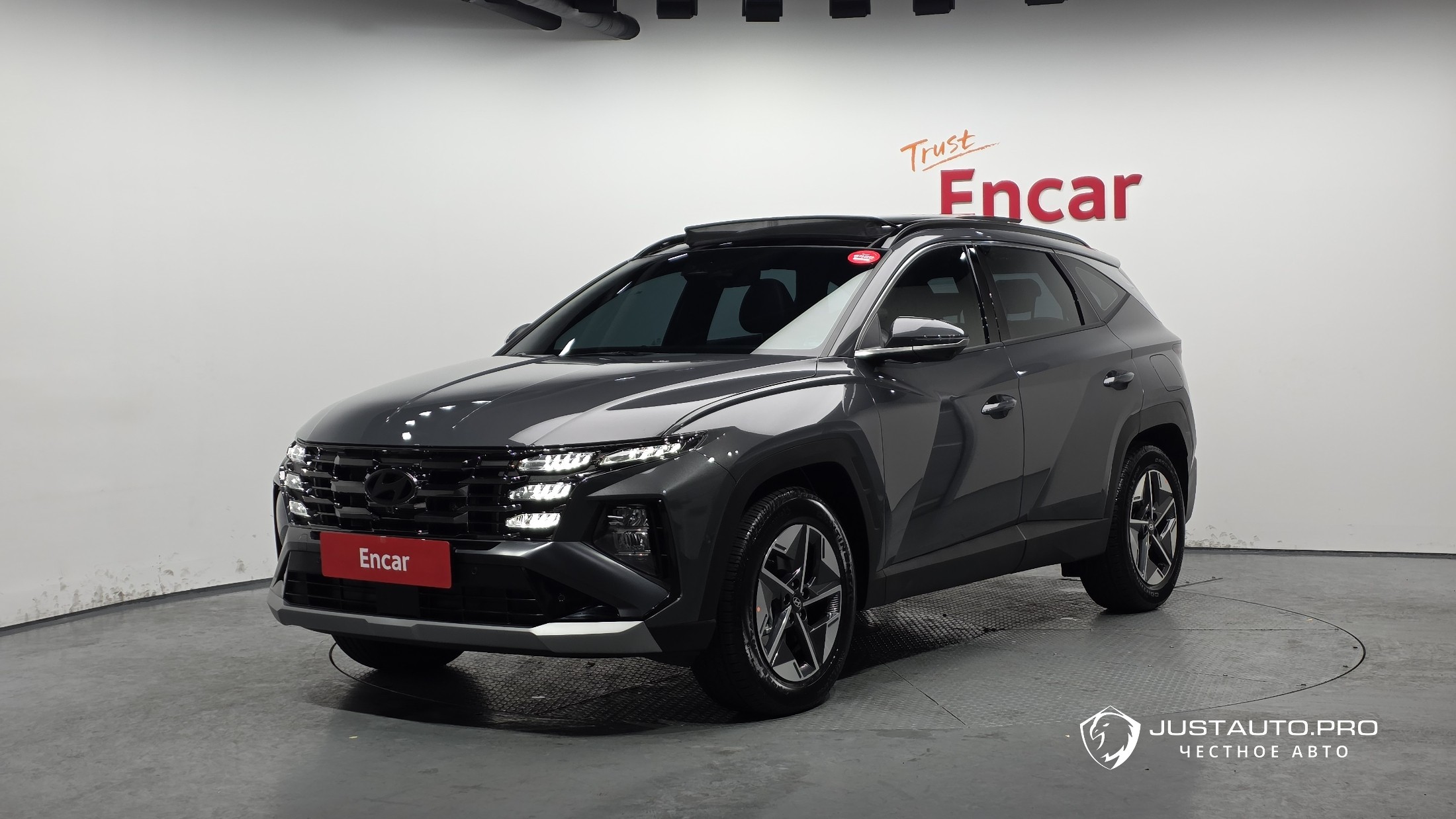 Автомобиль Hyundai Tucson