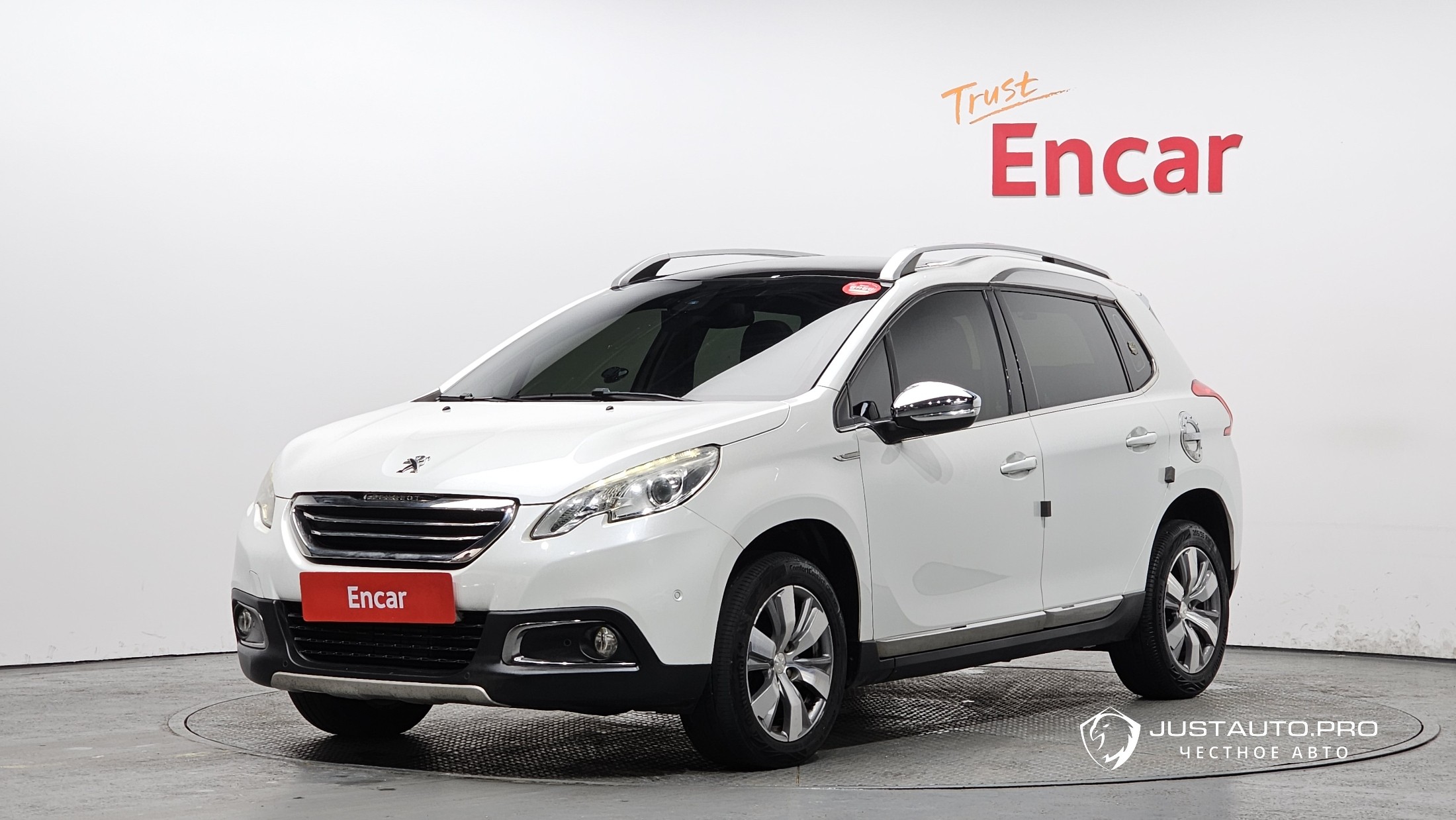 Автомобиль Peugeot 2008