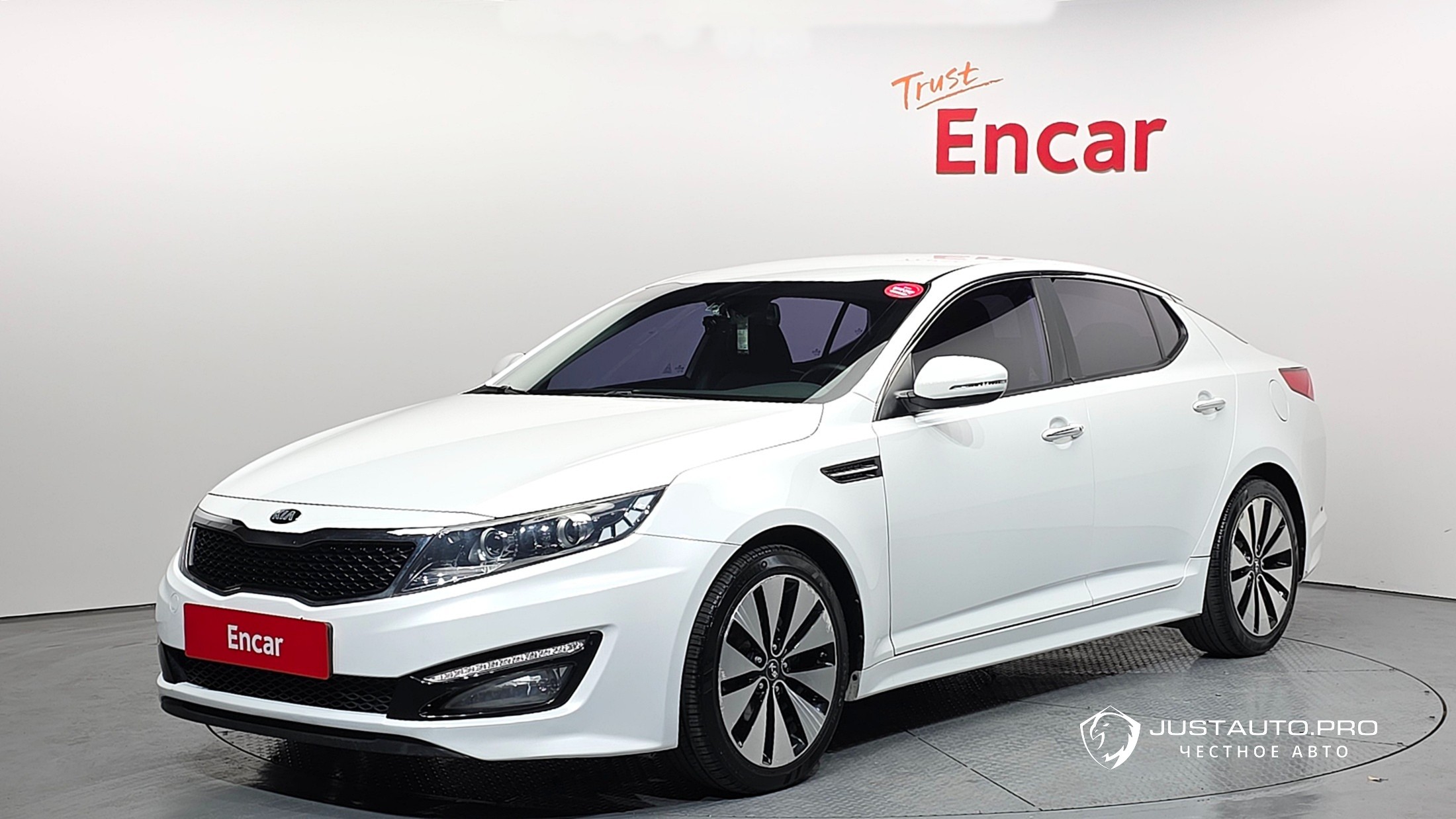 Автомобиль Kia K5