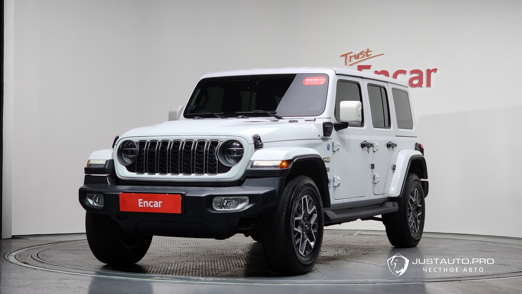 Автомобиль Jeep Wrangler