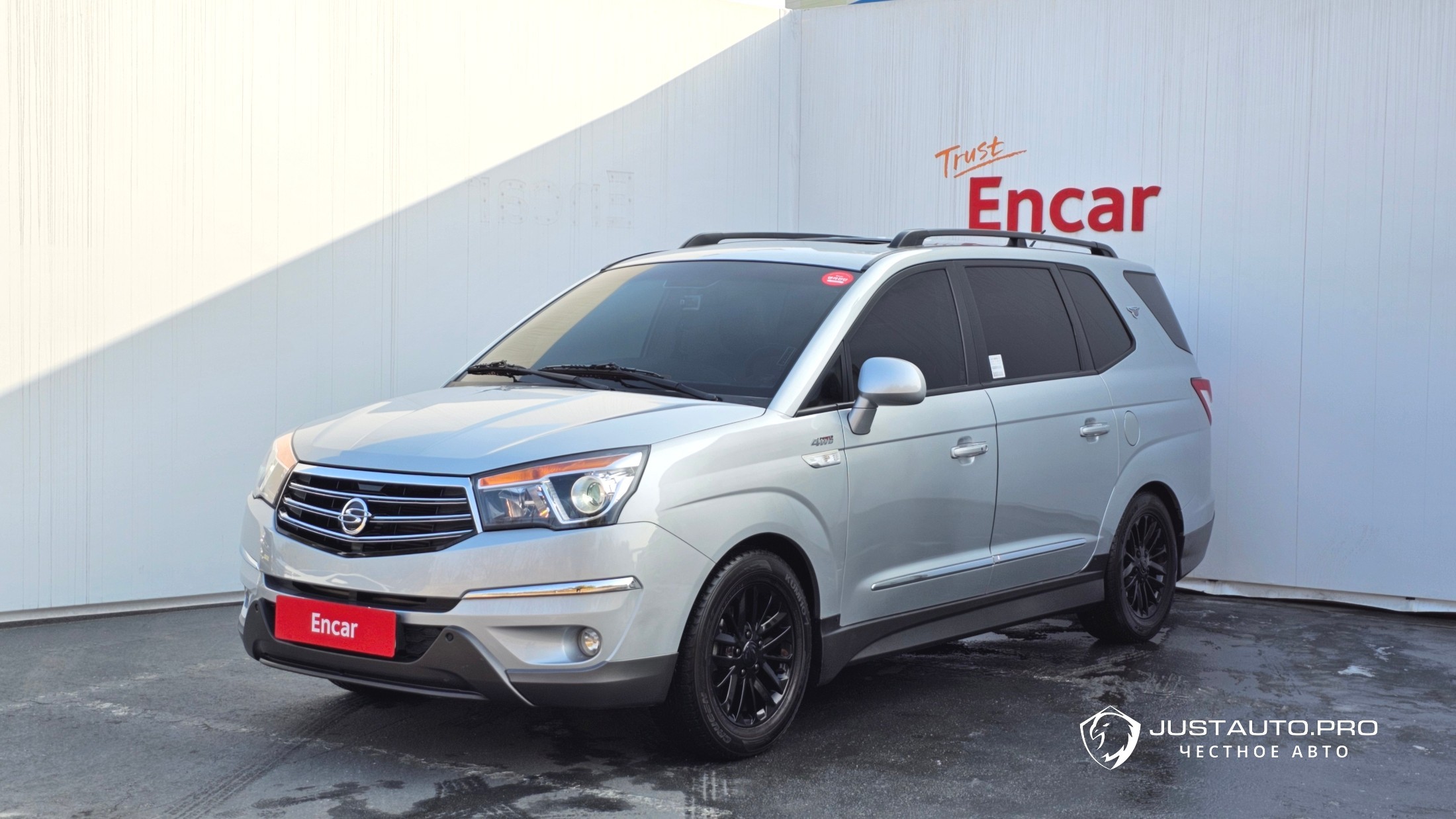 Автомобиль KG_Mobility_Ssangyong KORANDO
