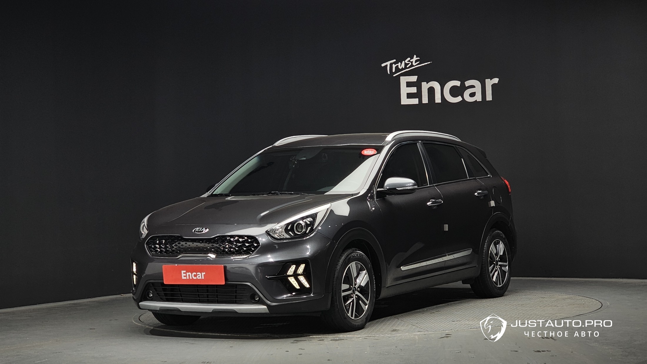 Автомобиль Kia Niro