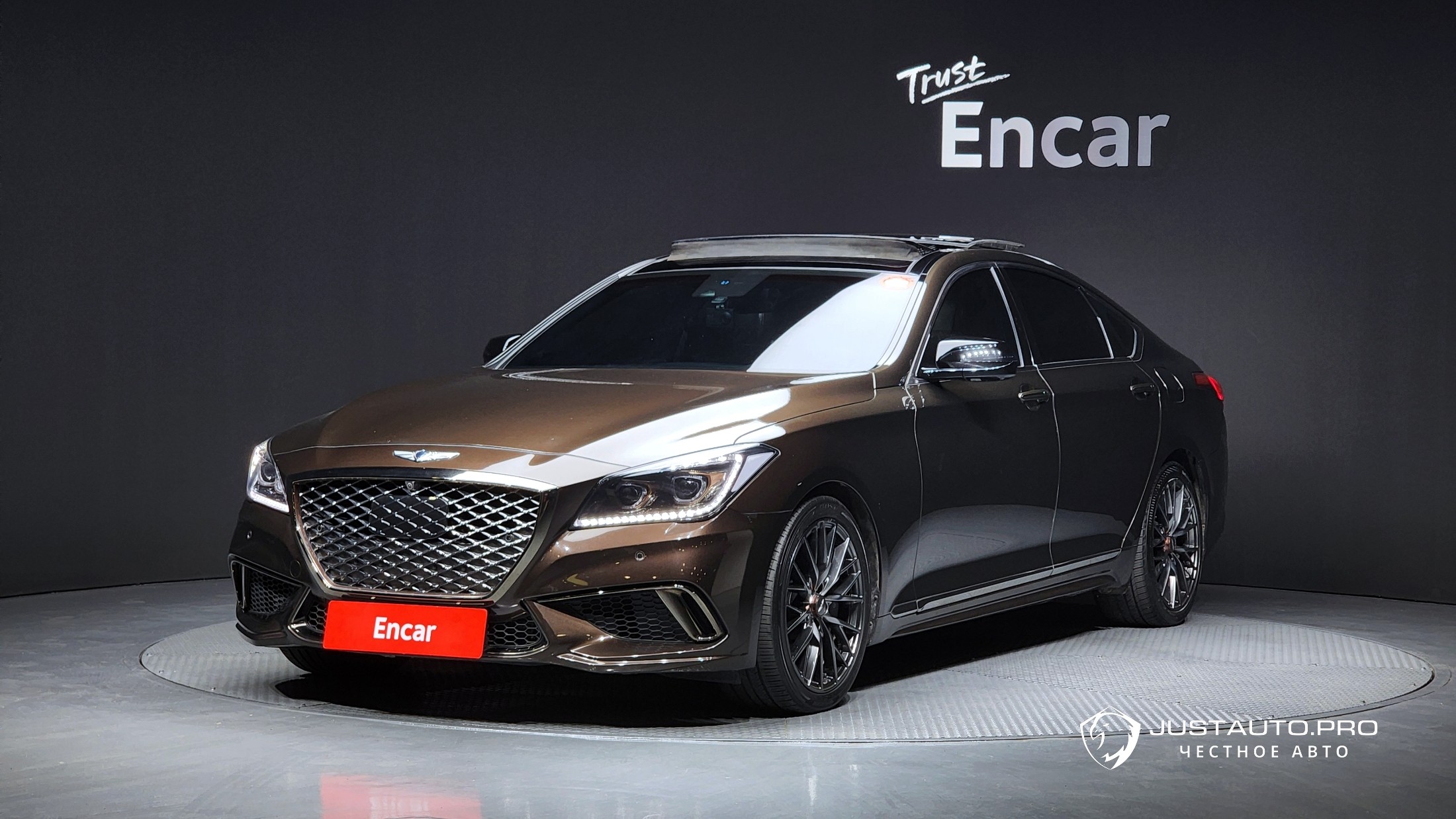 Автомобиль Genesis G80