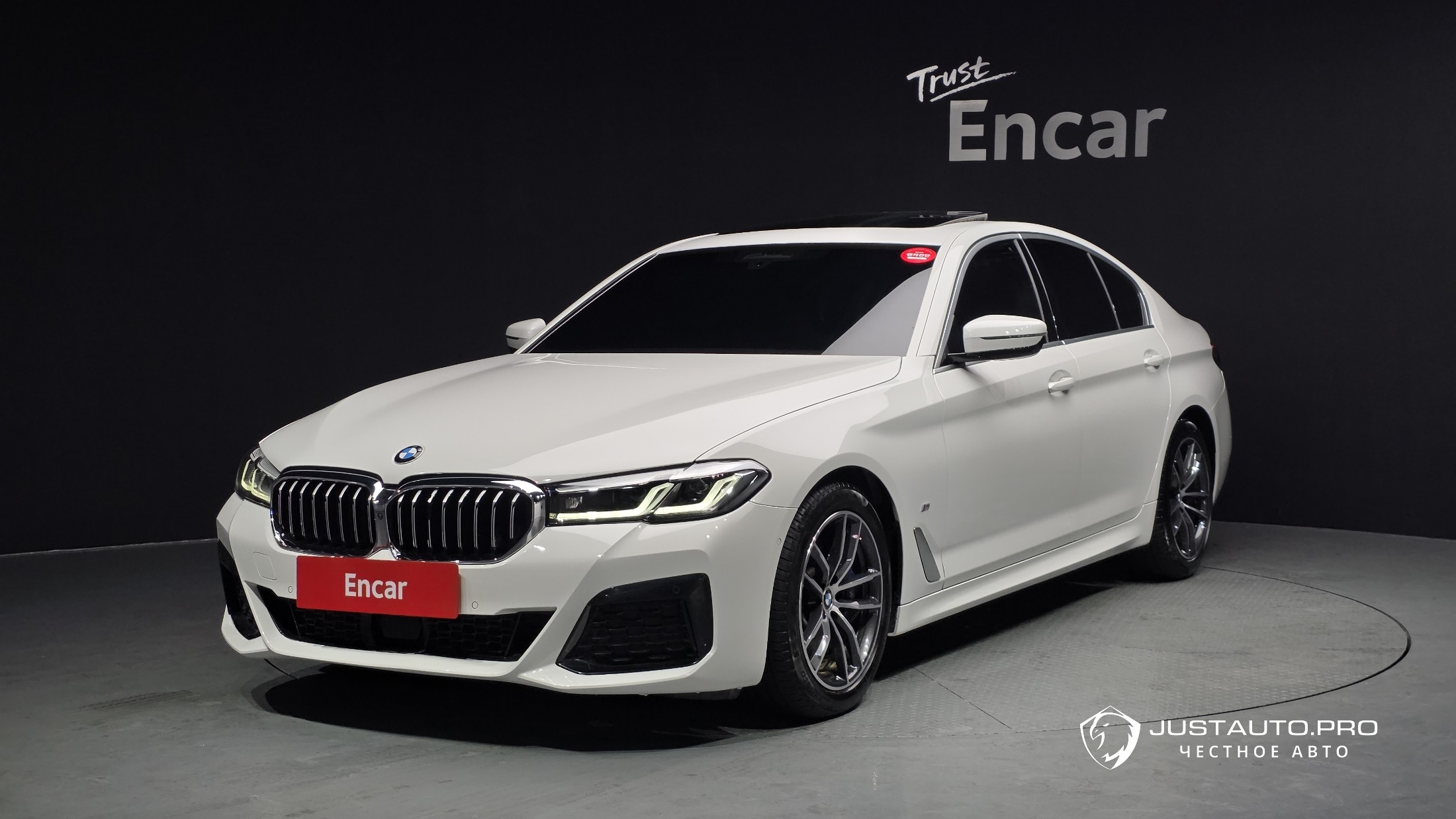 Автомобиль BMW 5-Series