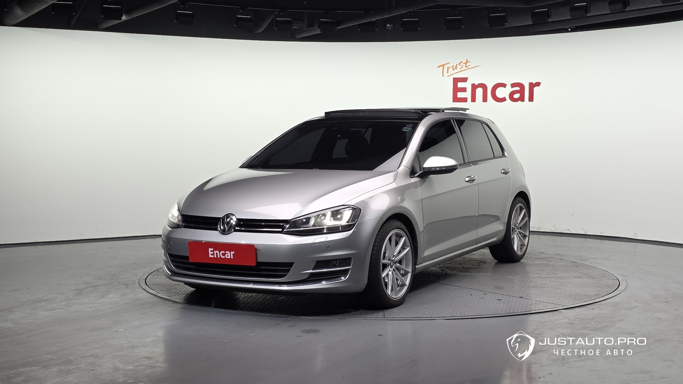 Автомобиль Volkswagen Golf