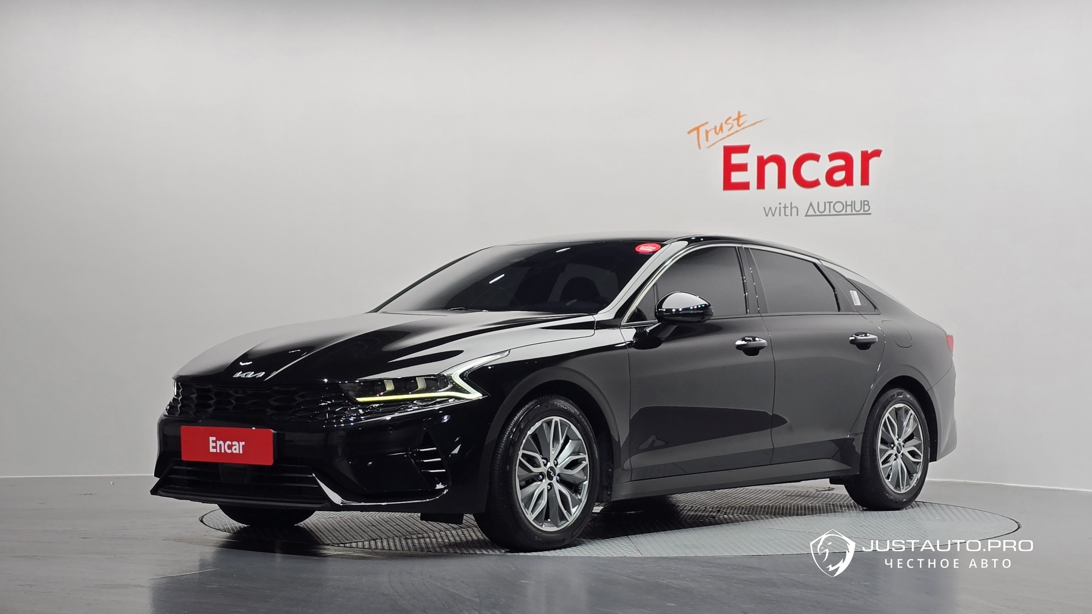 Автомобиль Kia K5