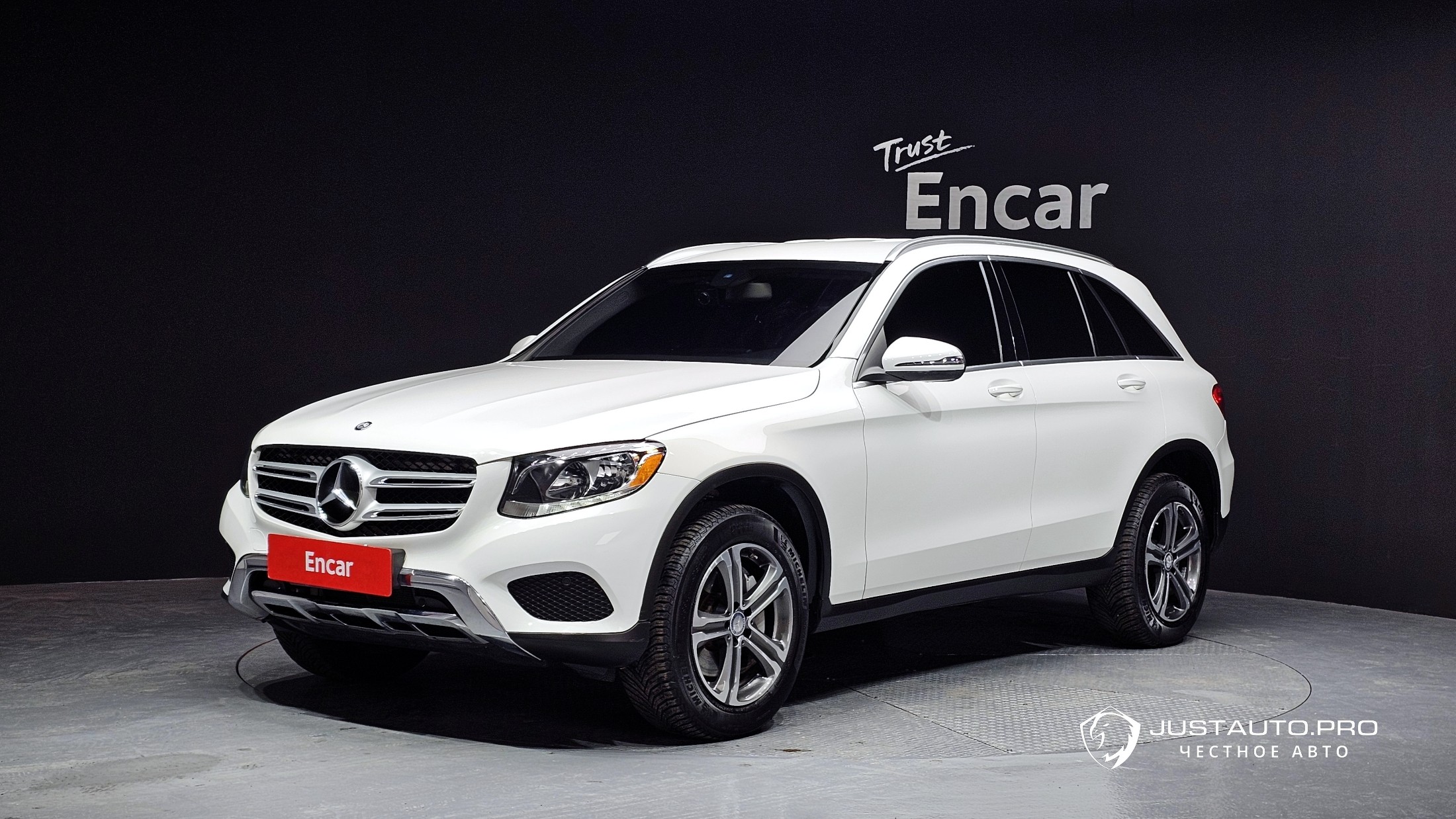 Автомобиль Mercedes-Benz GLC-Class
