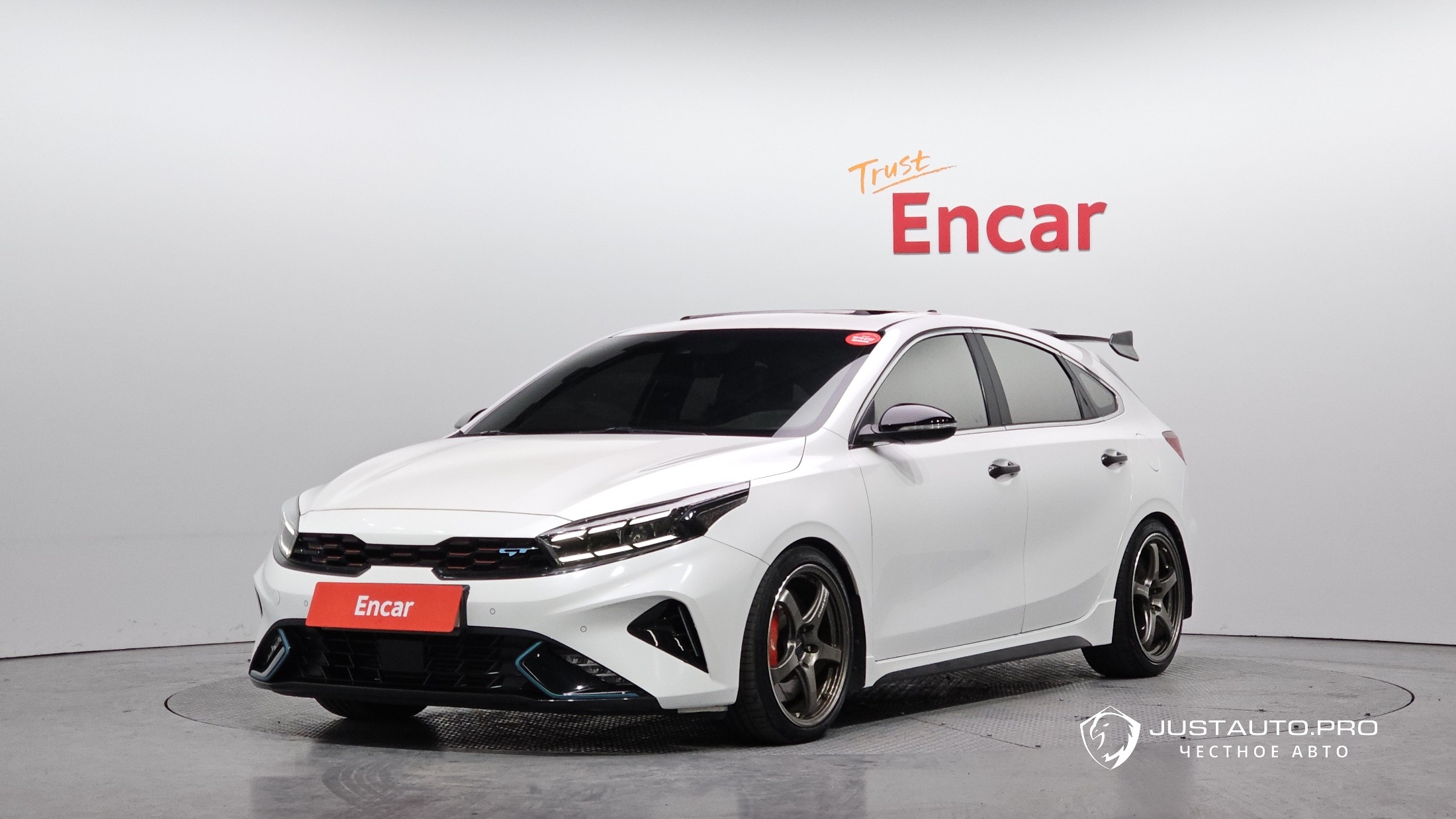 Автомобиль Kia K3