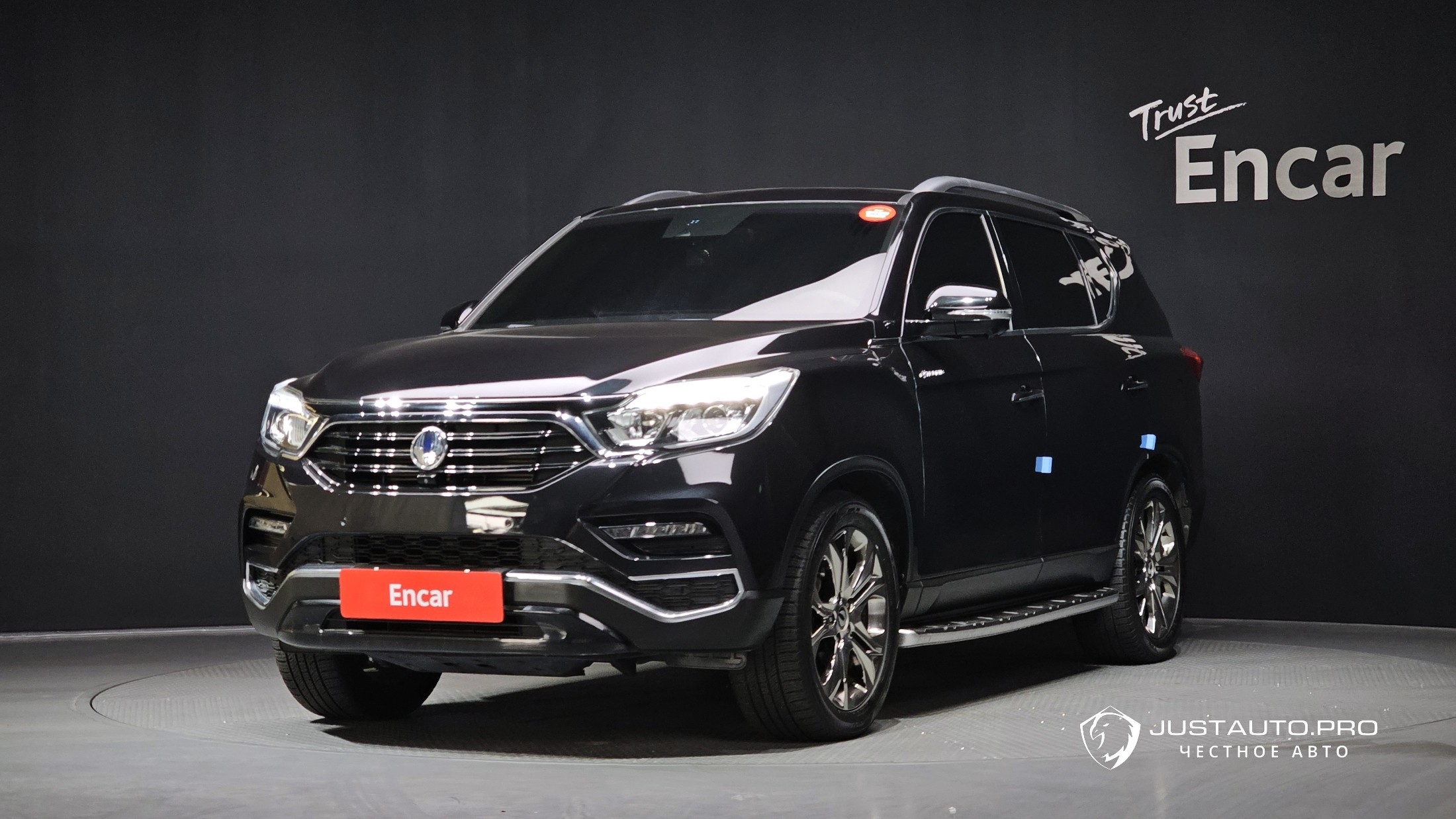 Автомобиль KG_Mobility_Ssangyong Rexton