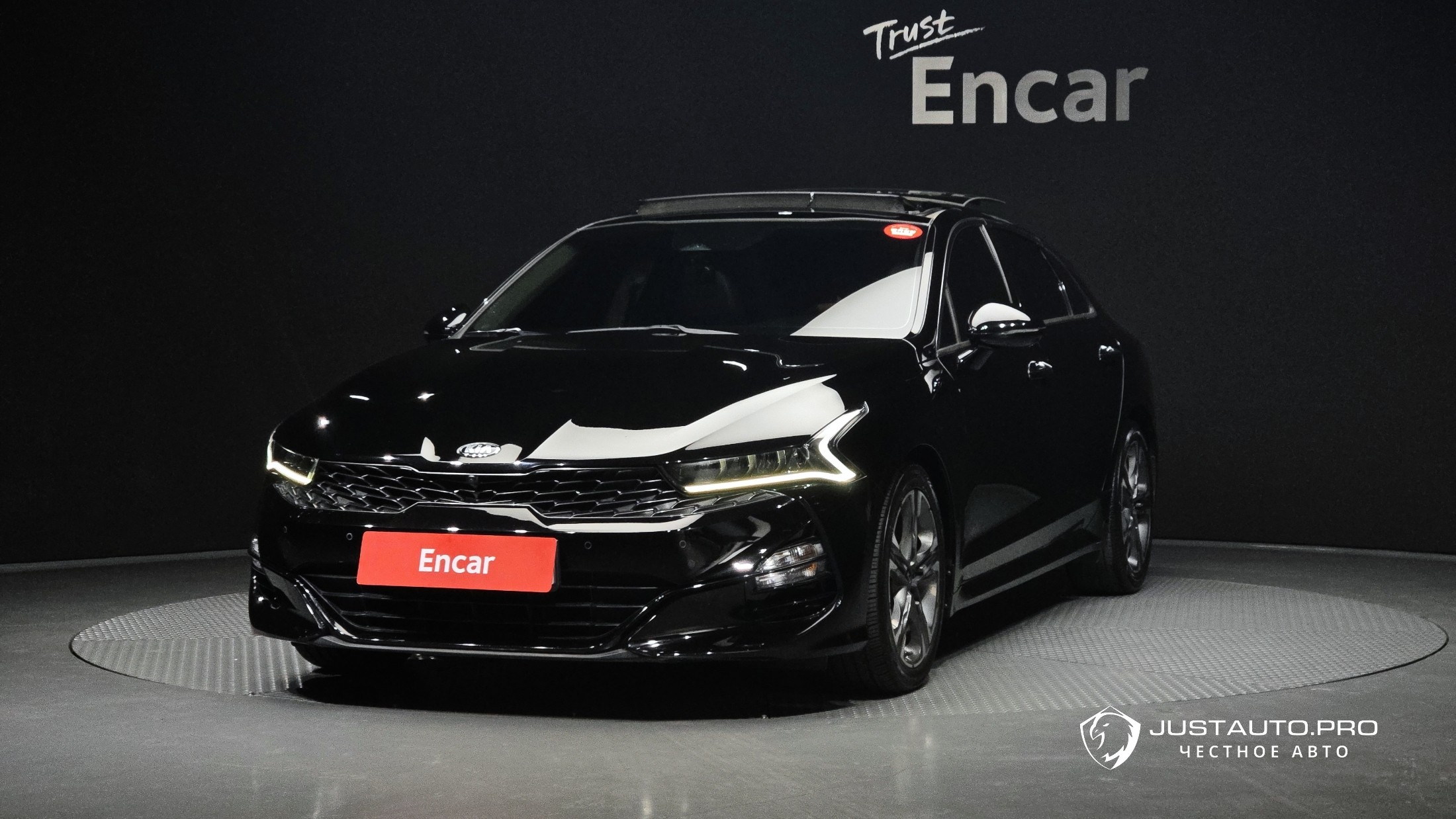 Автомобиль Kia K5