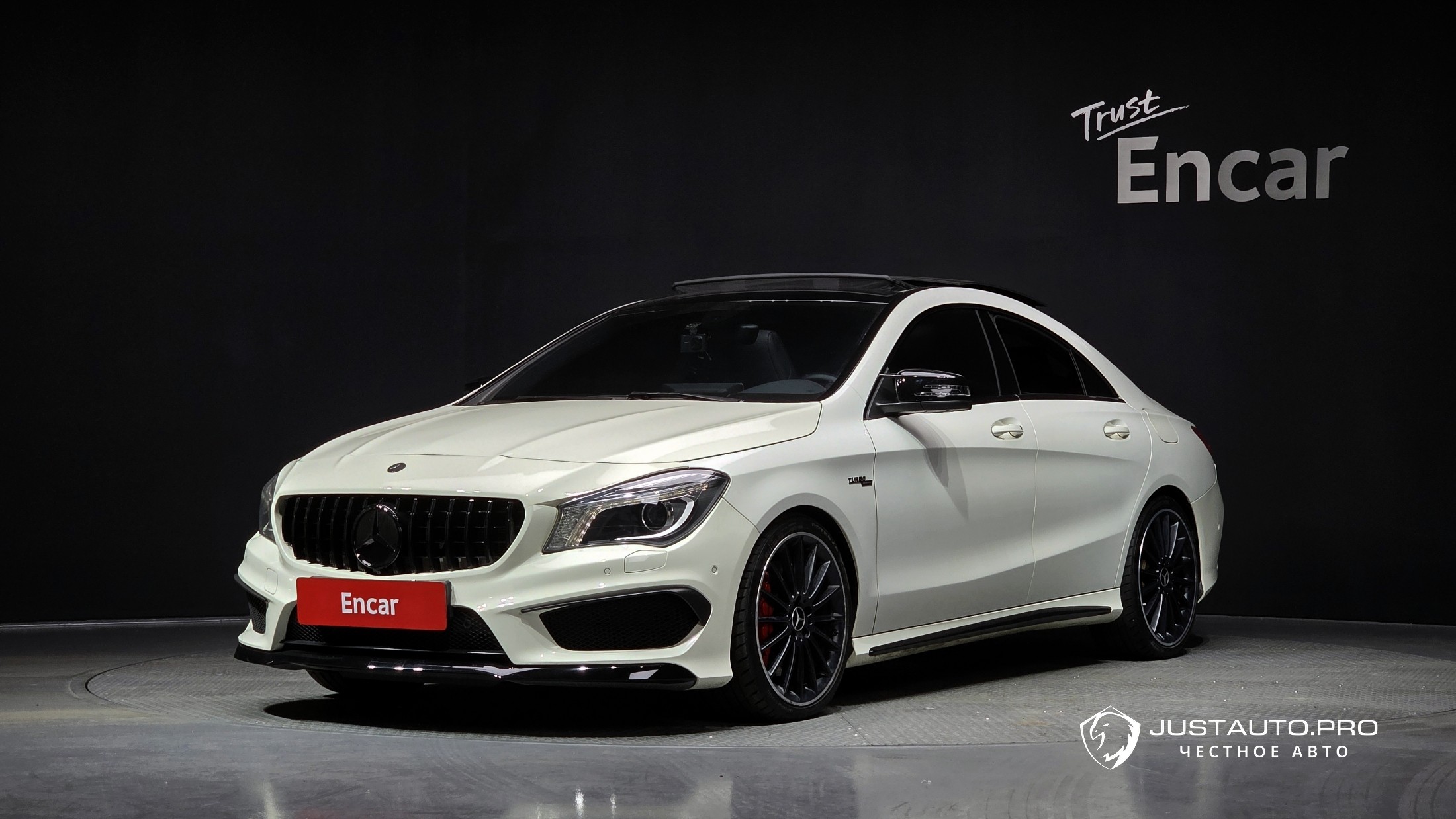 Автомобиль Mercedes-Benz CLA-Class