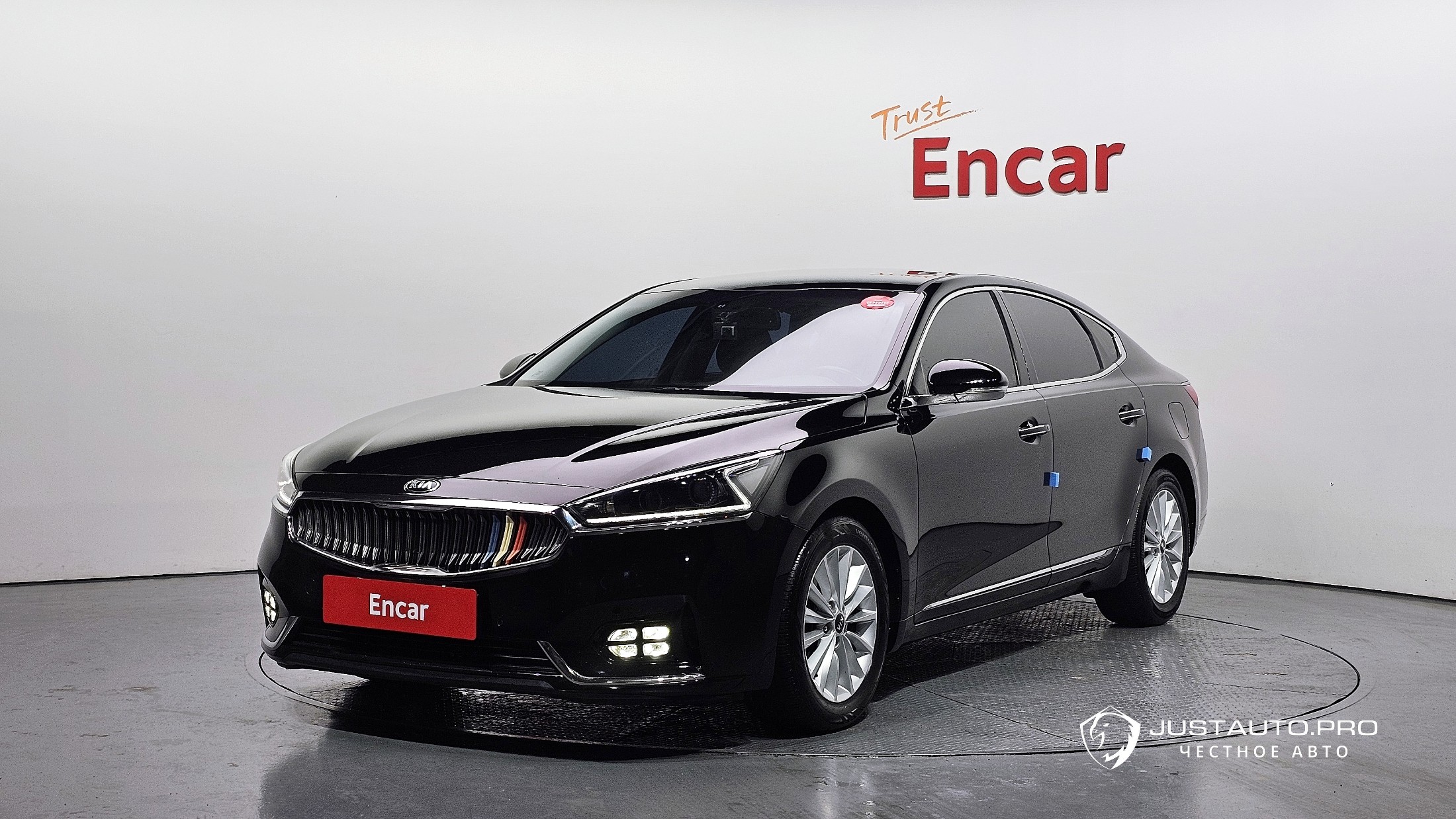 Автомобиль Kia K7
