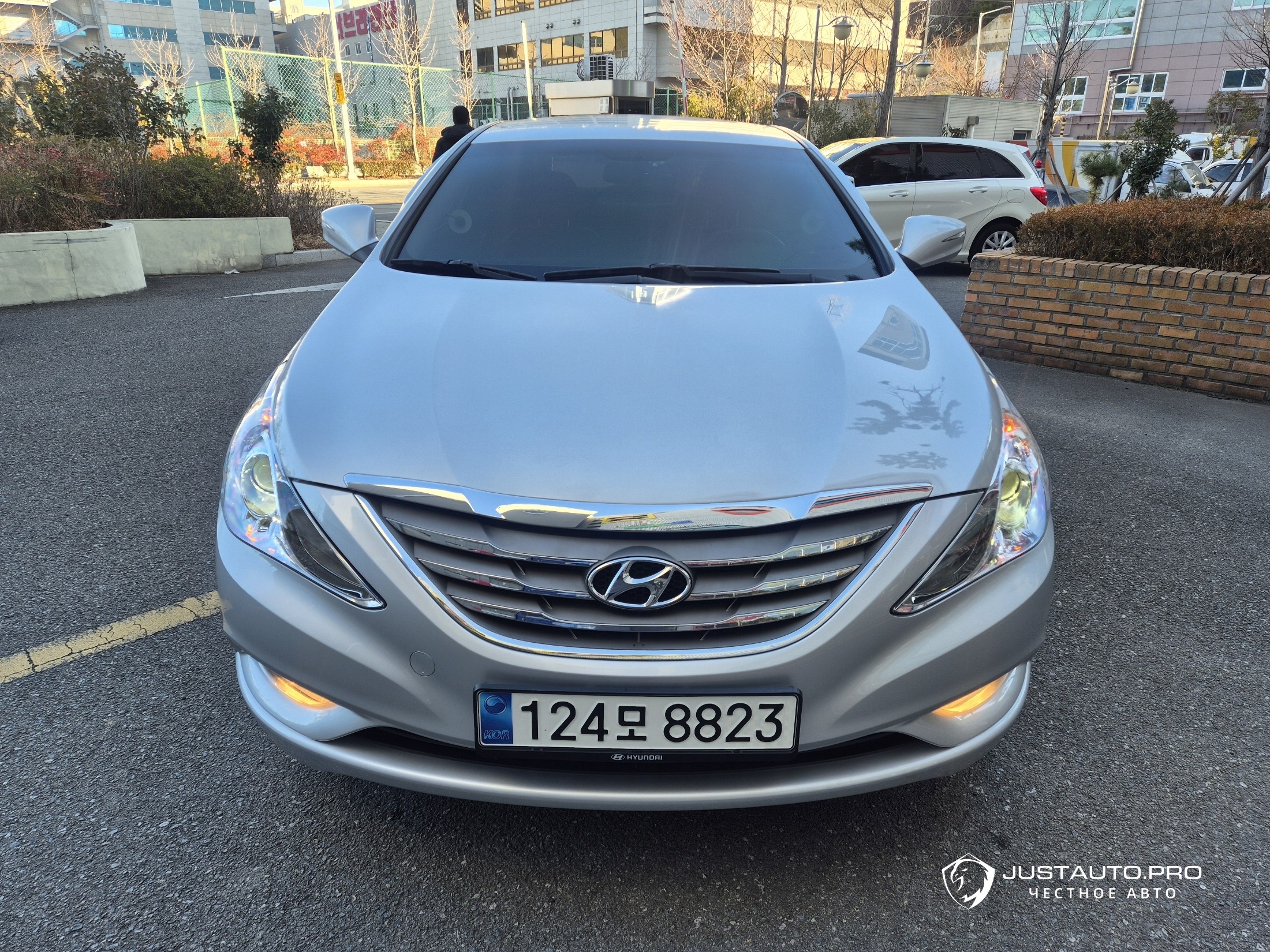 Автомобиль Hyundai Sonata