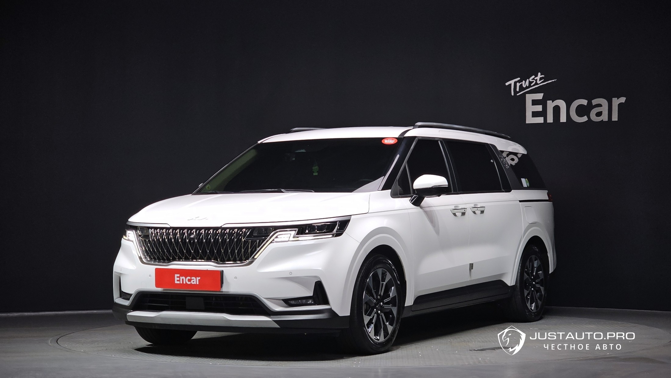 Автомобиль Kia Canival