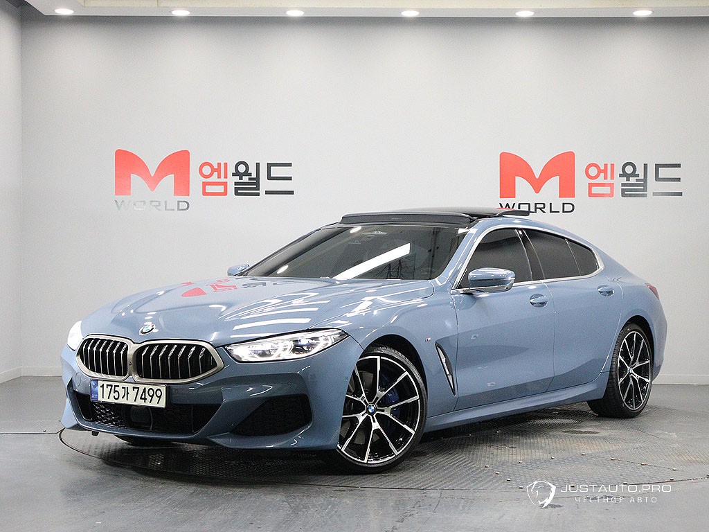 Автомобиль BMW 8-Series