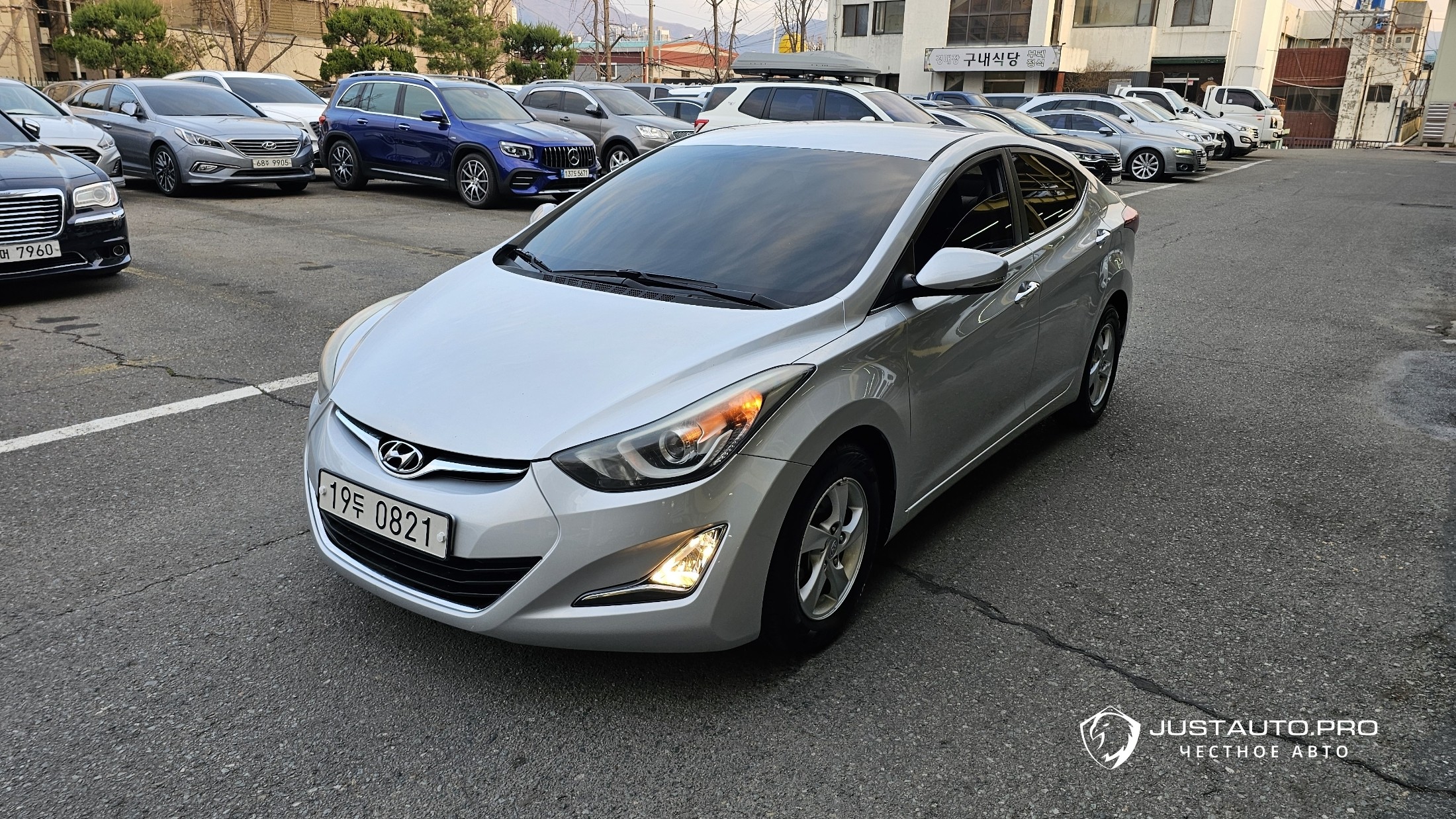 Автомобиль Hyundai AVANTE
