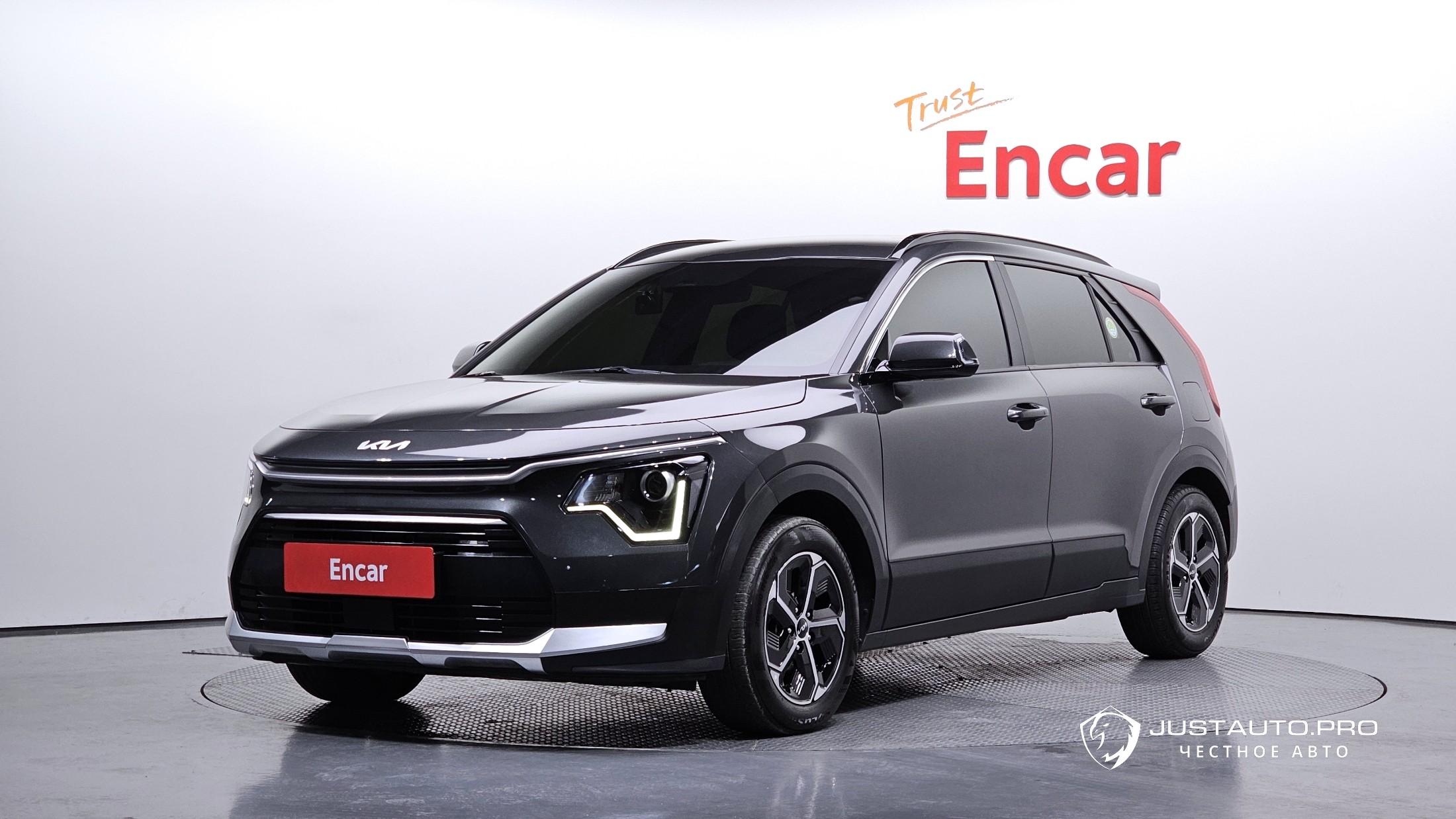 Автомобиль Kia Niro