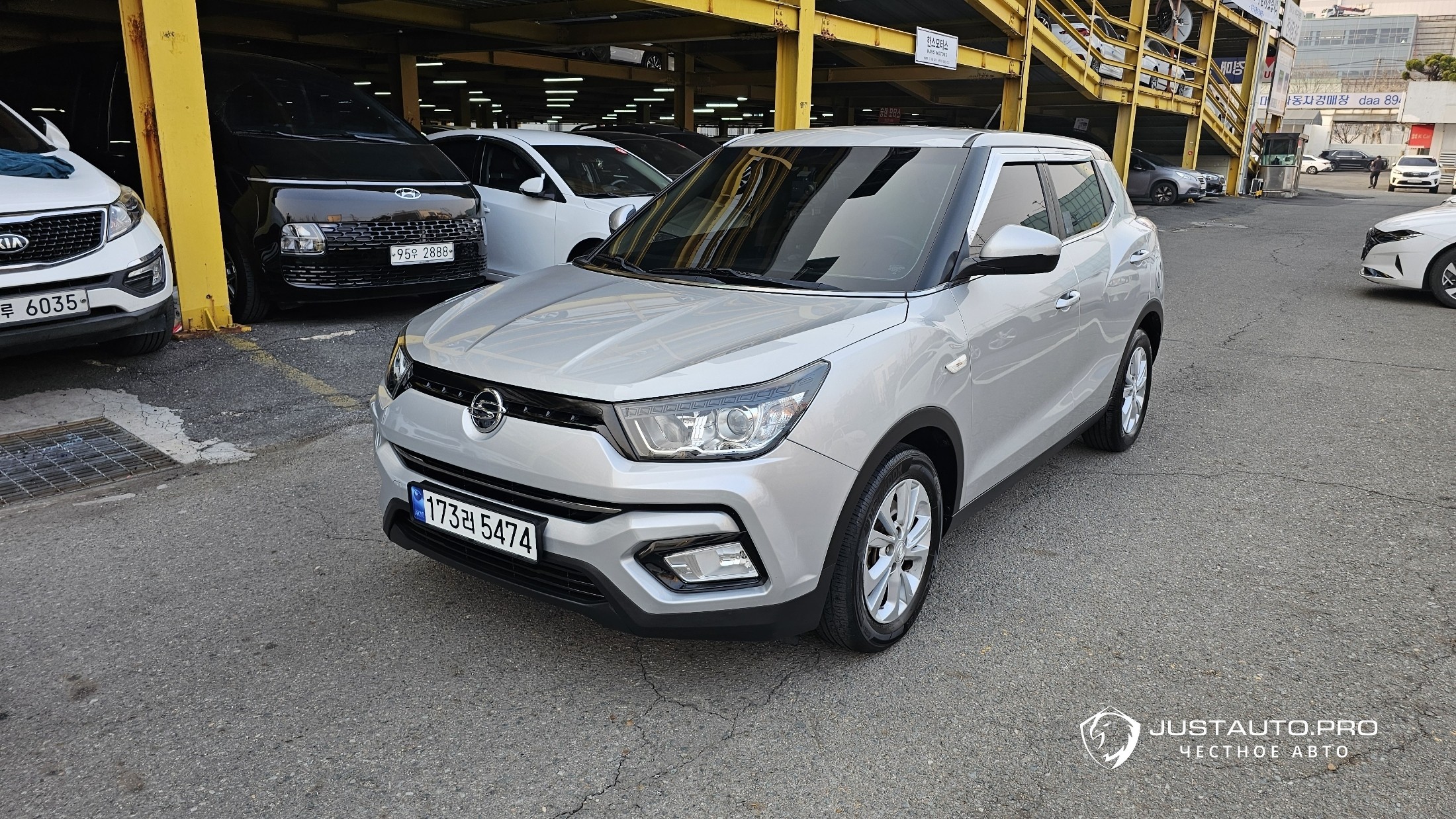 Автомобиль KG_Mobility_Ssangyong TIBOLI