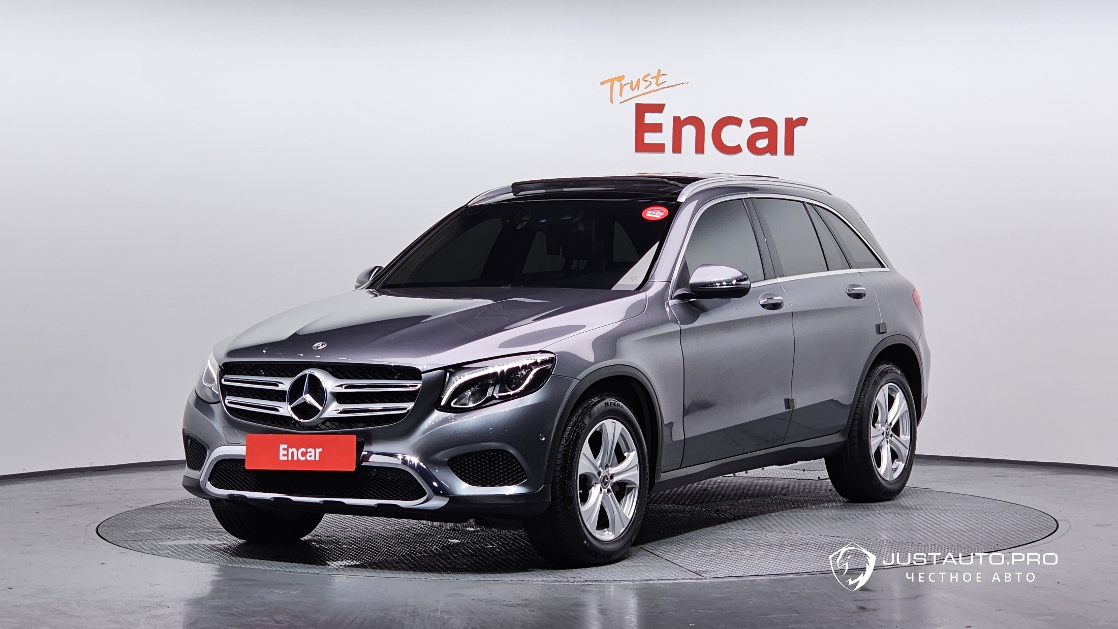 Автомобиль Mercedes-Benz GLC-Class