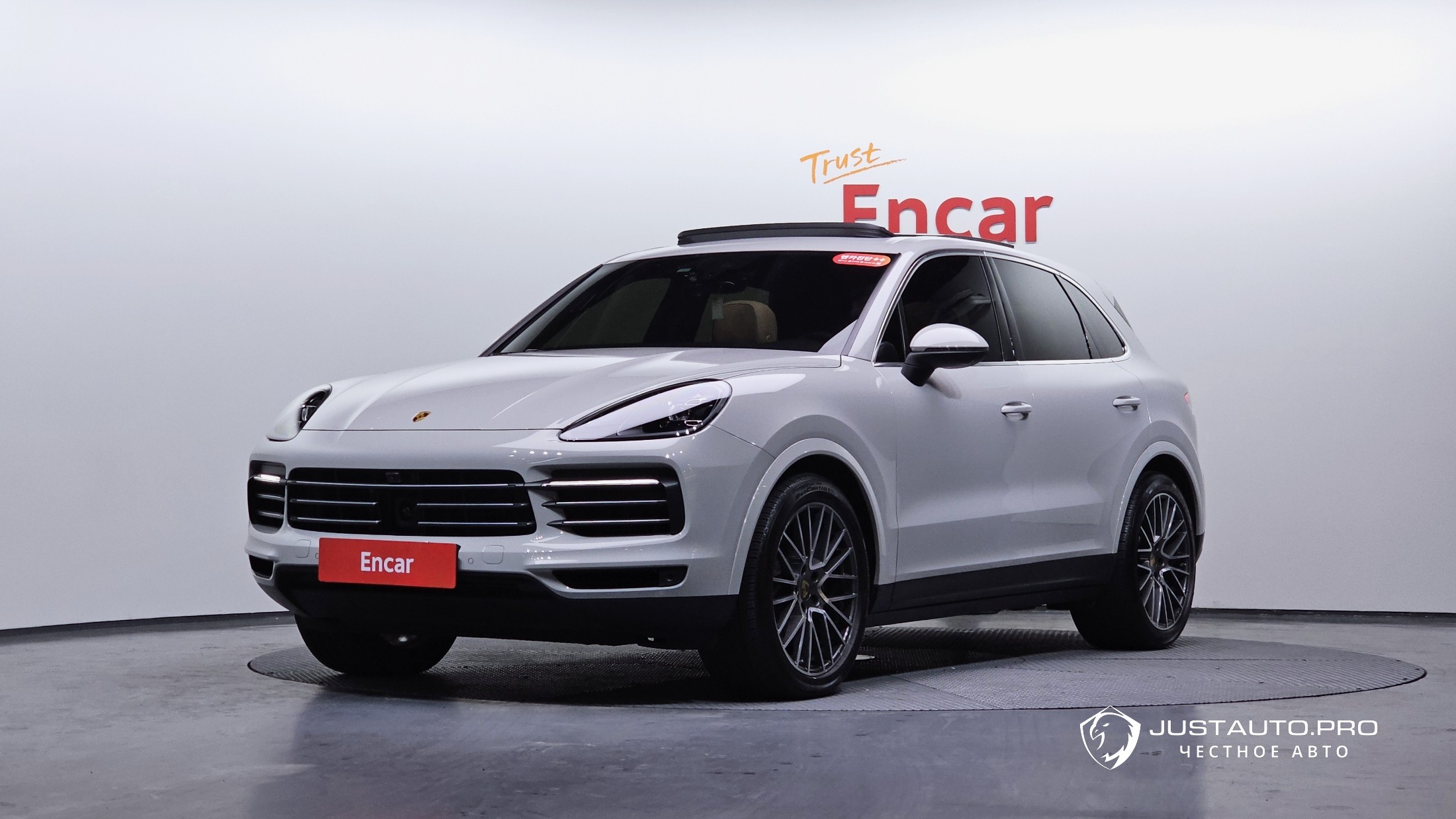 Автомобиль Porsche Cayenne