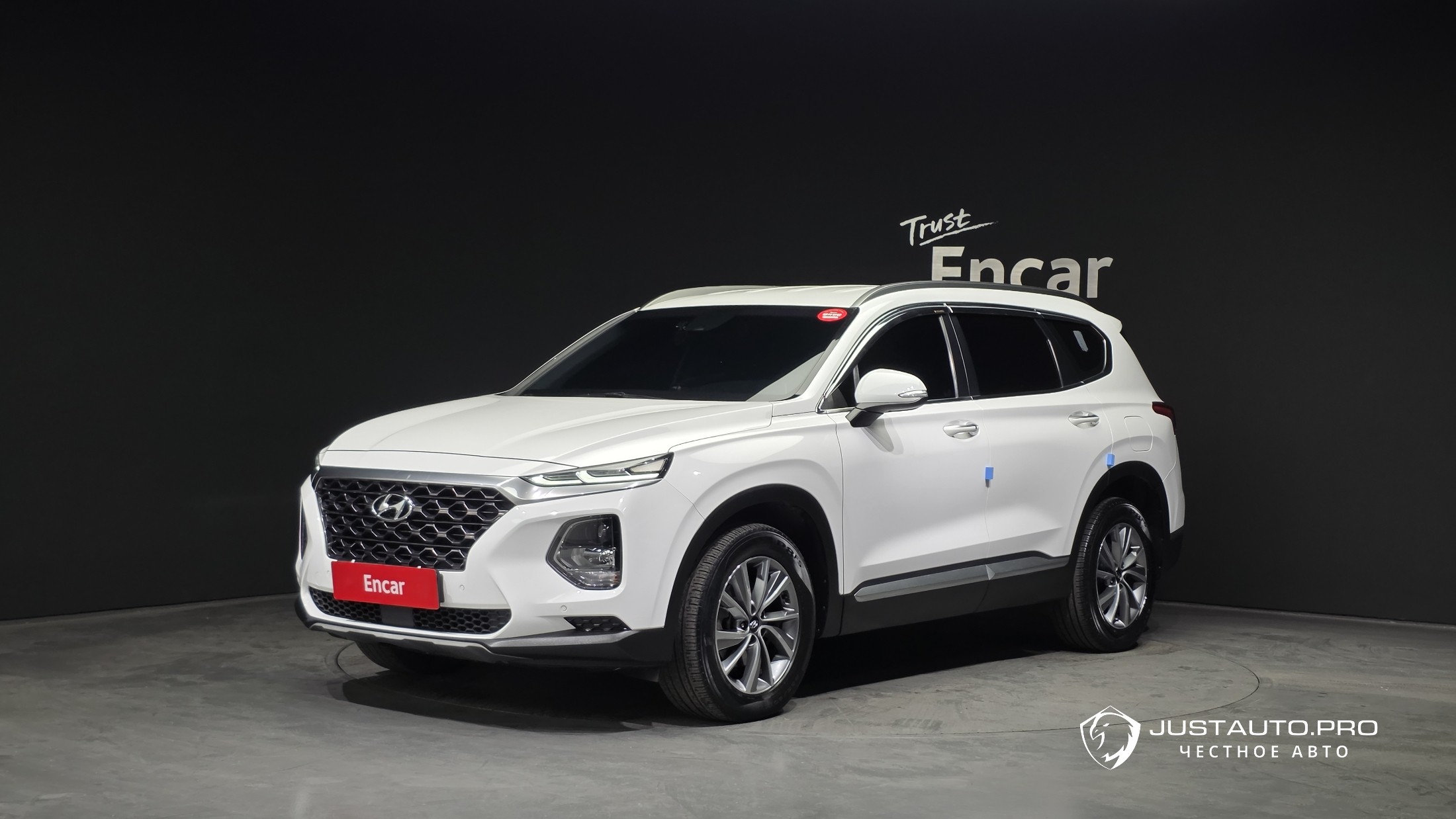 Автомобиль Hyundai Santafe