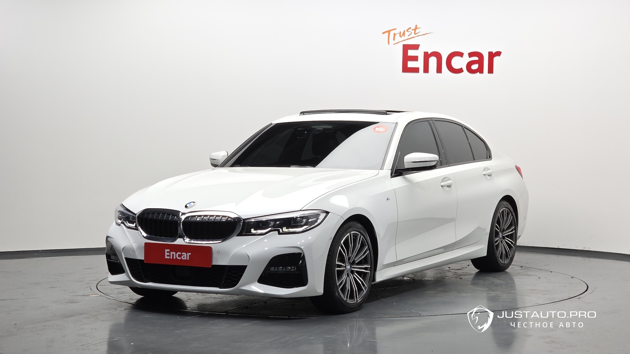 Автомобиль BMW 3-Series